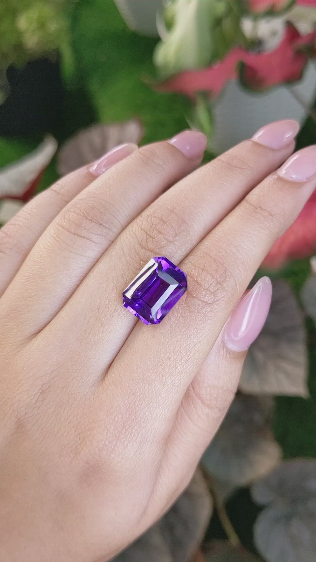 8.58 Ct. Purple Amethyst from Ceylon (Sri Lanka) Size Video