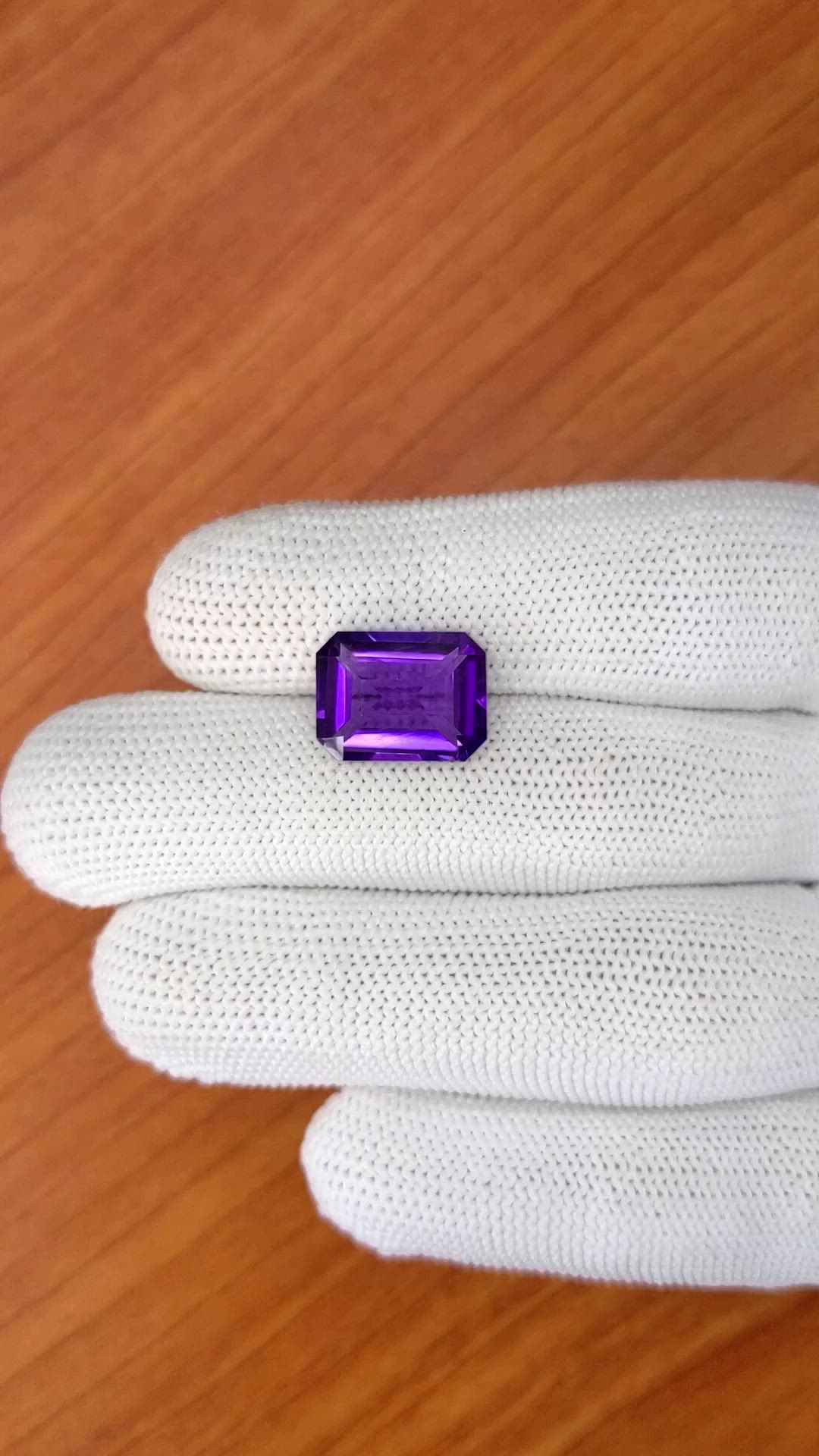 6.85 Ct. Purple Amethyst from Ceylon (Sri Lanka) Size Video