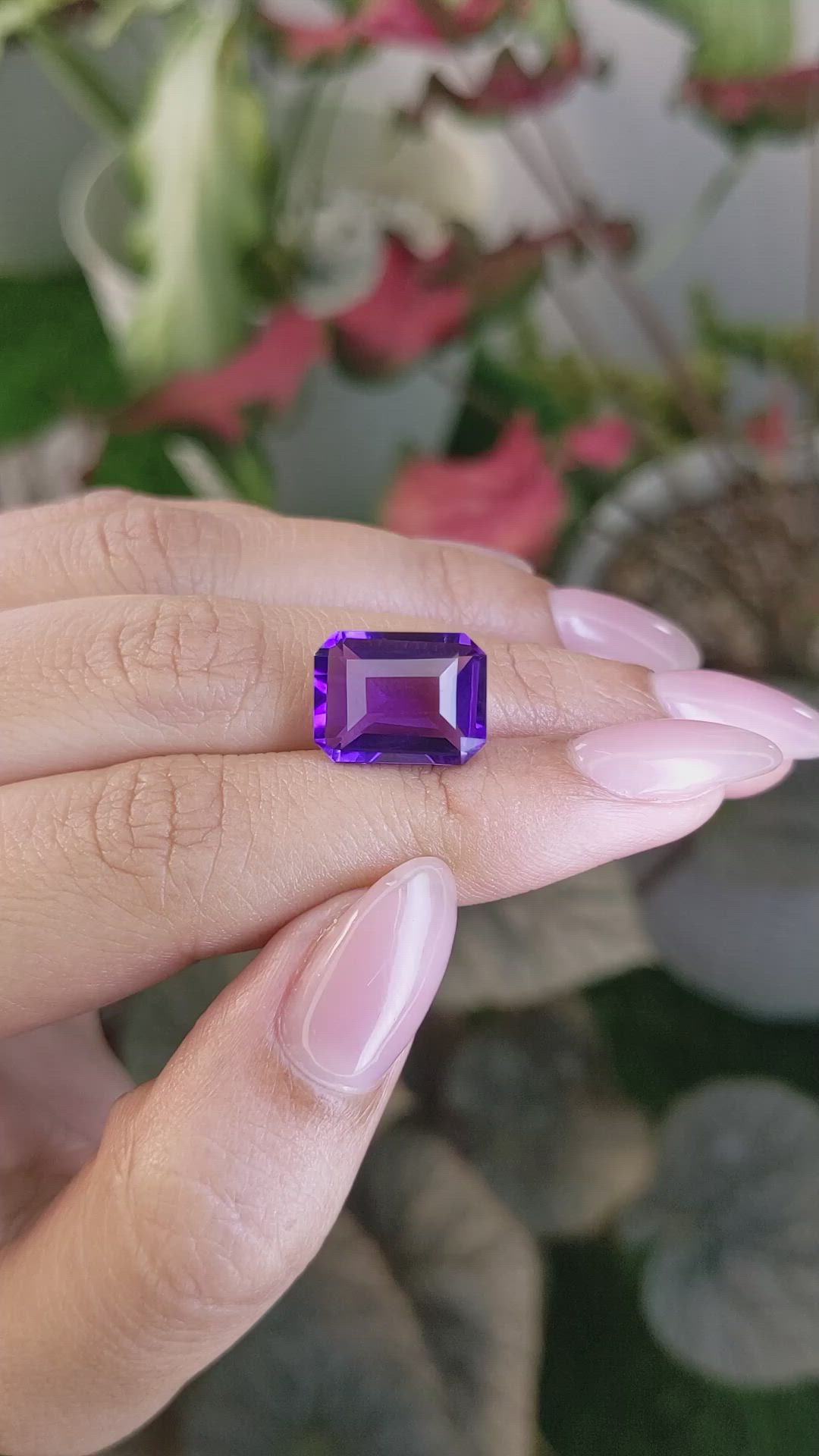 6.85 Ct. Purple Amethyst from Ceylon (Sri Lanka) Size Video