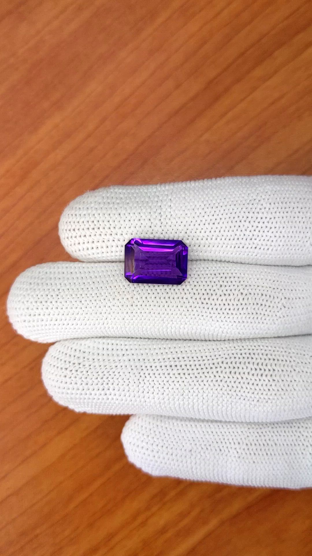 4.96 Ct. Purple Amethyst from Ceylon (Sri Lanka) Size Video