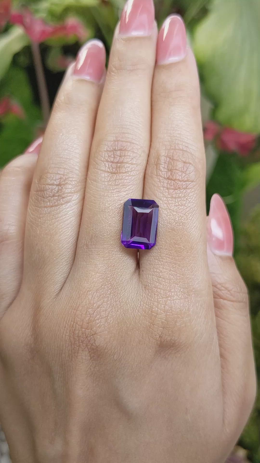4.96 Ct. Purple Amethyst from Ceylon (Sri Lanka) Size Video