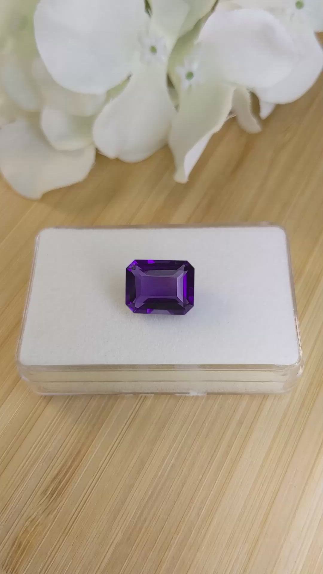 7.39 Ct. Purple Amethyst from Ceylon (Sri Lanka) Size Video