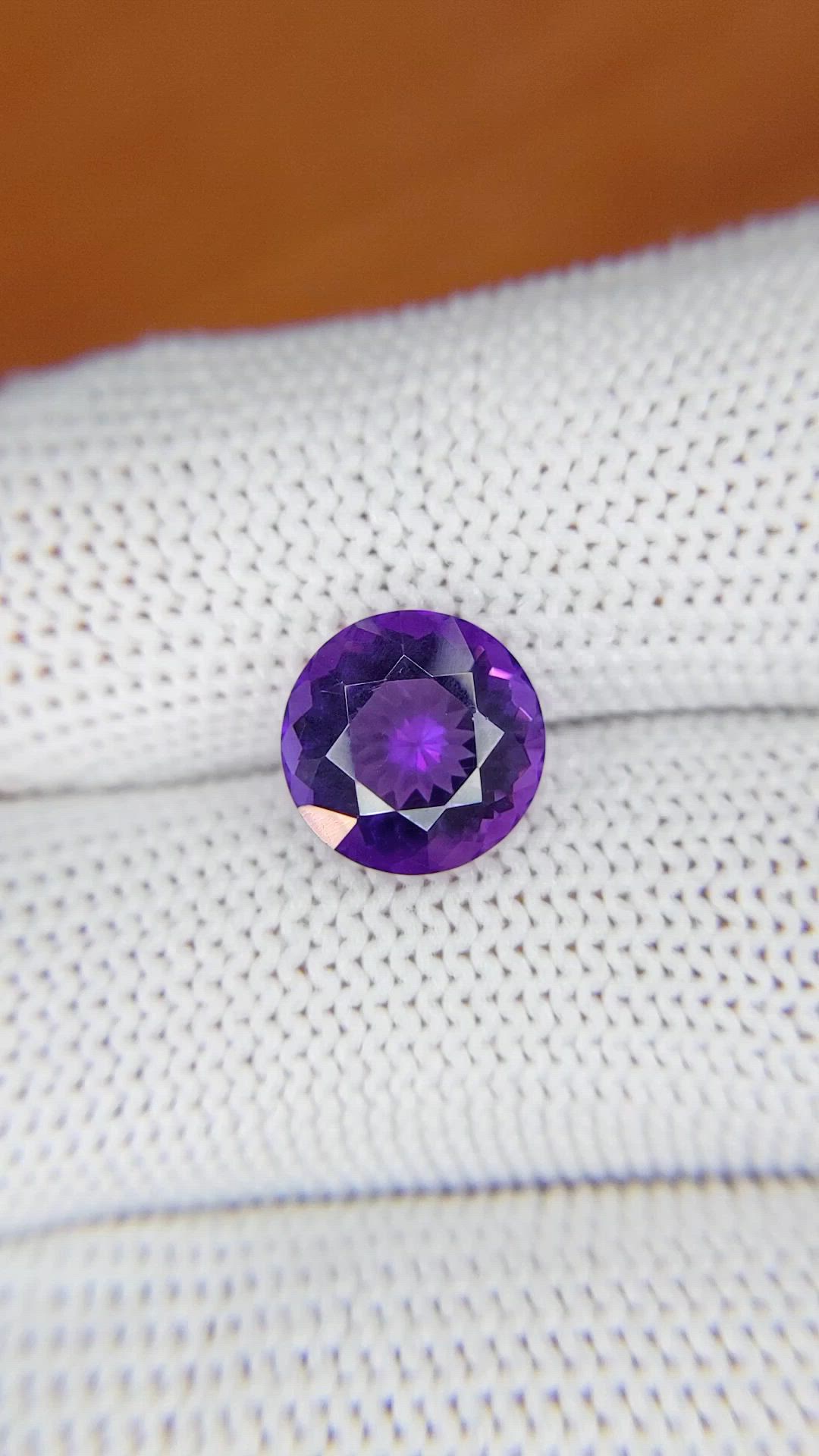 2.77 Ct. Amethyst from Madagascar Size Video