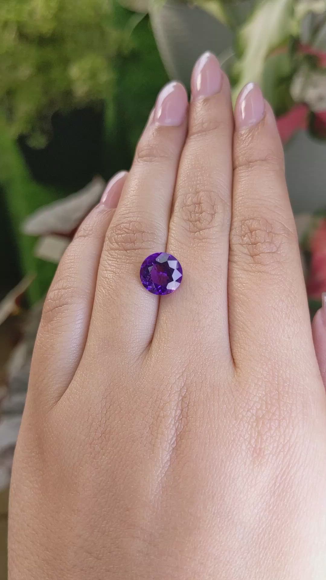 2.77 Ct. Amethyst from Madagascar Size Video