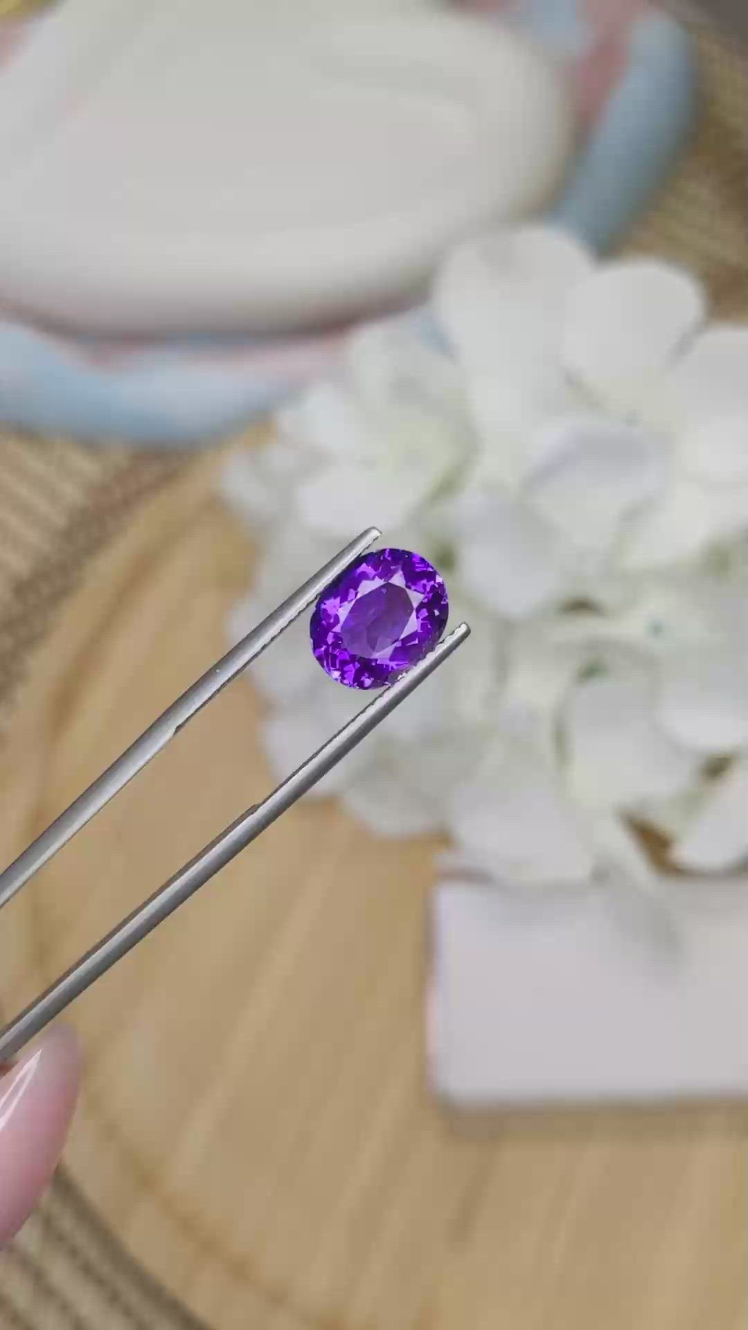 3.20 Ct. Amethyst from Madagascar Size Video