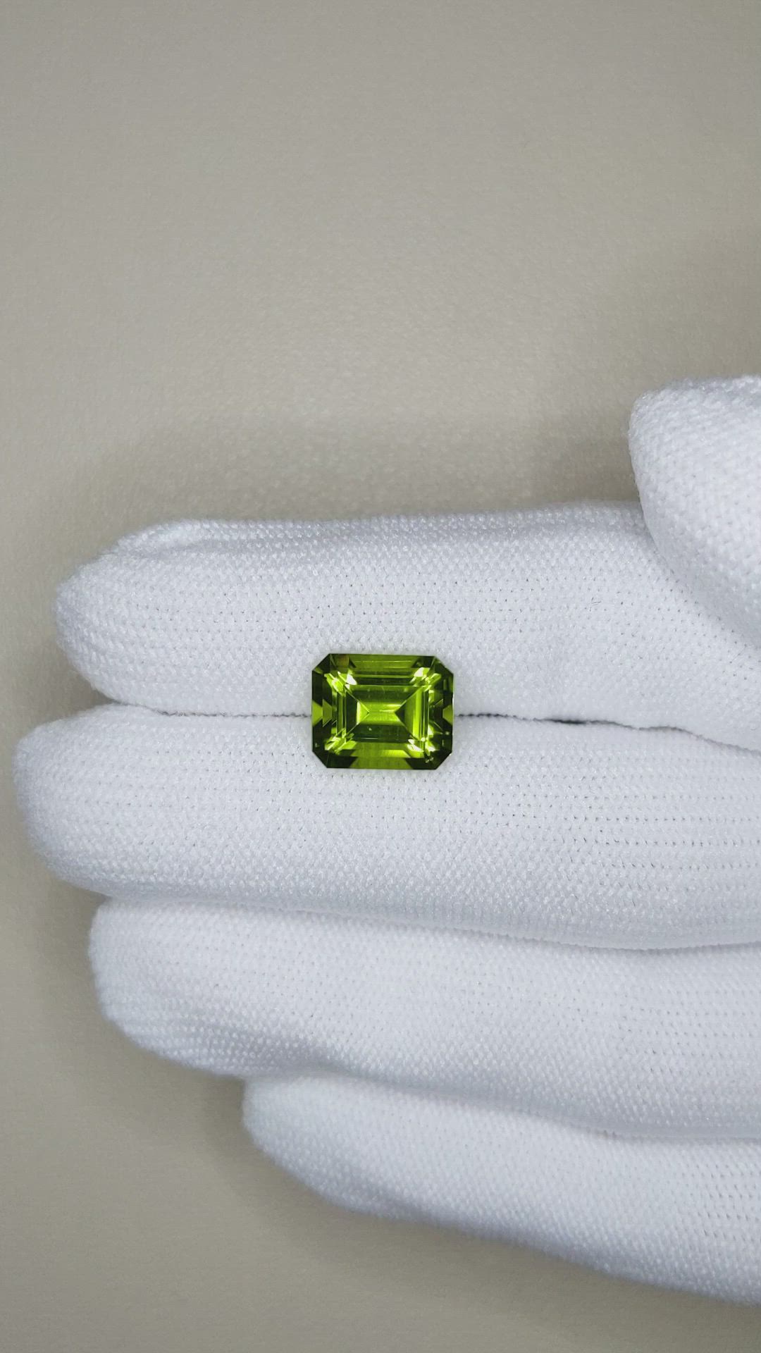 4.27 Ct. Yellowish Green Peridot from Burma (Myanmar) Size Video