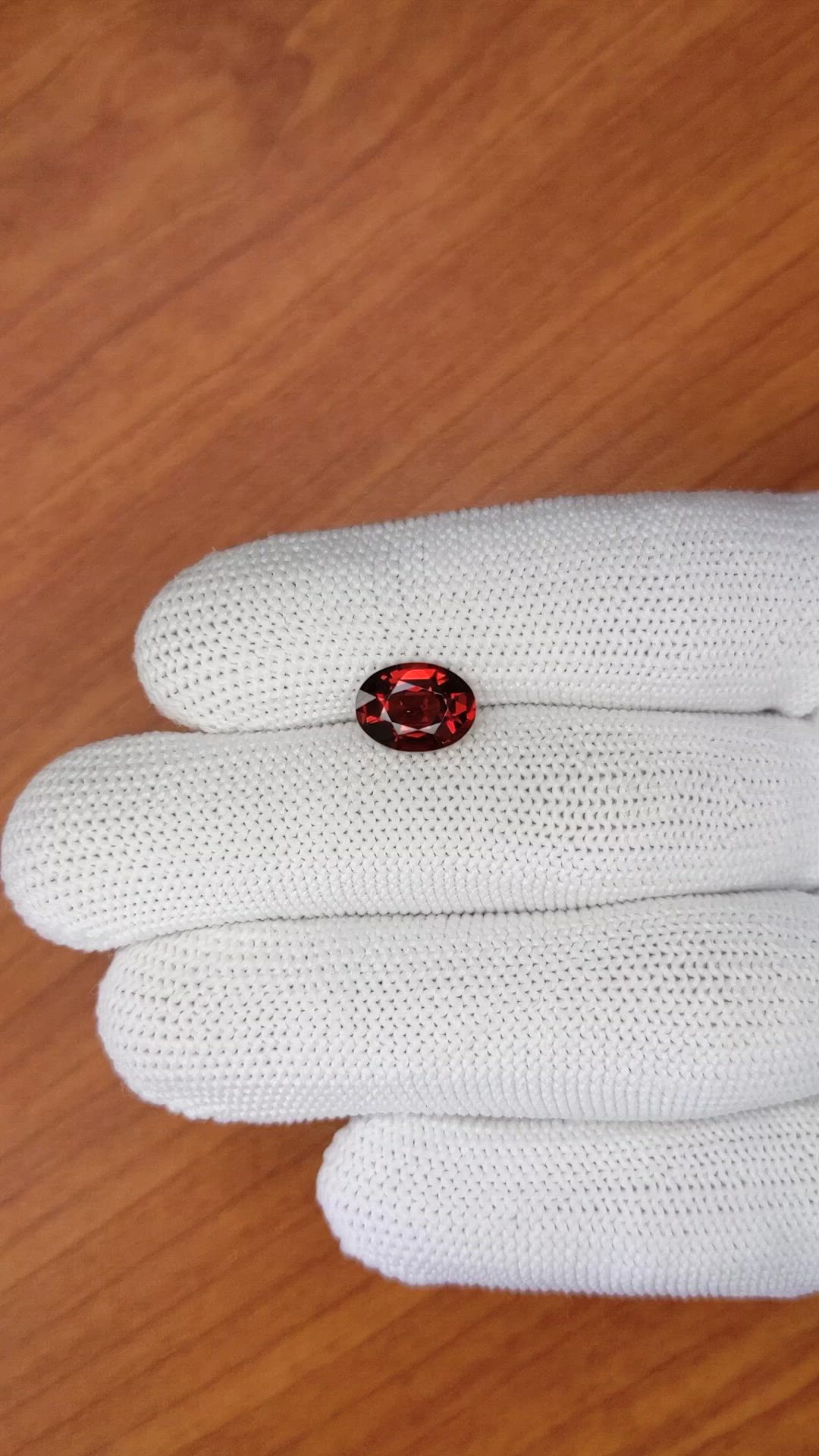 2.63 Ct. Red Garnet from Ceylon (Sri Lanka) Size Video