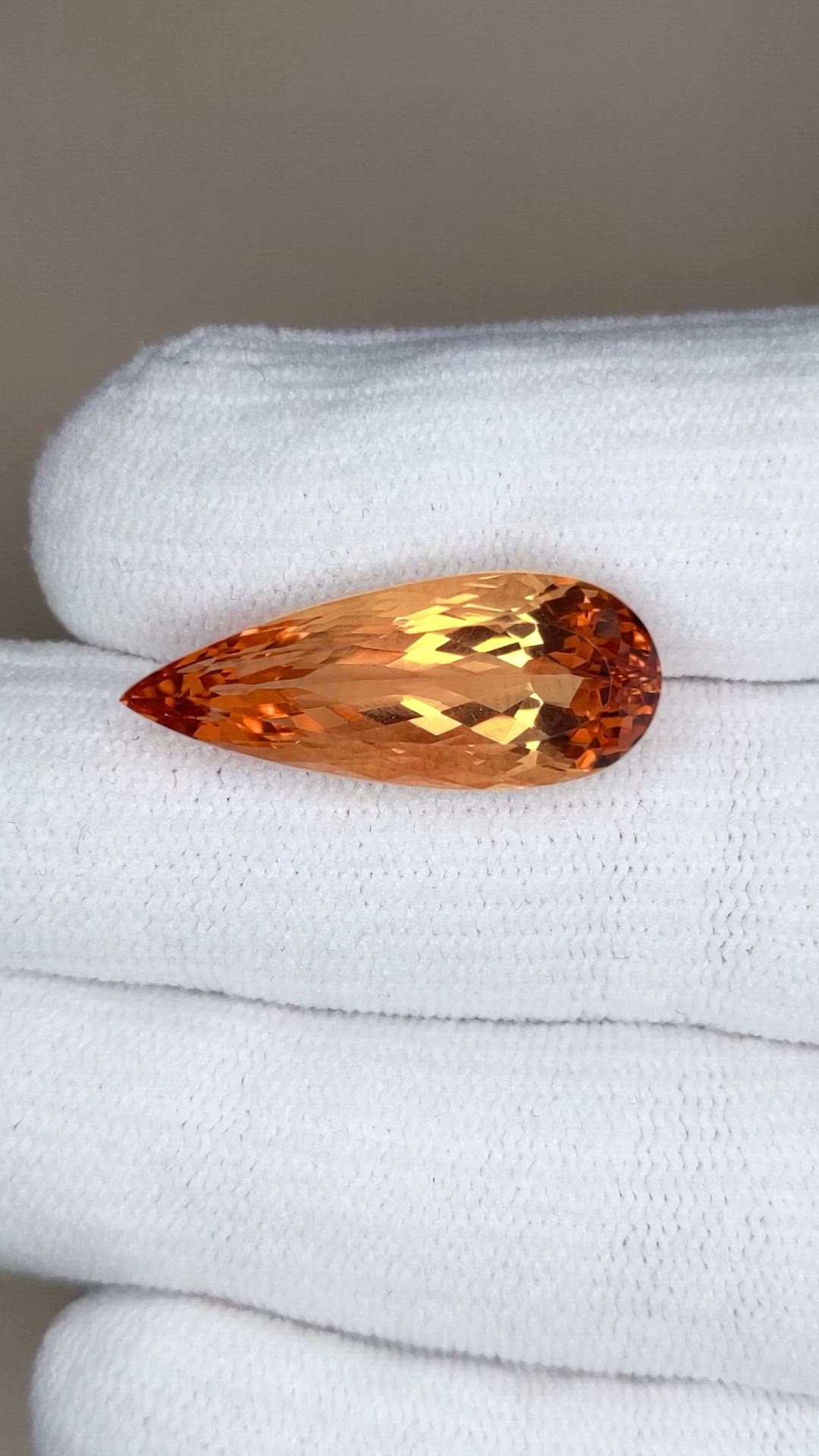 18.45 Ct. Organish Brown Precious Topaz from Brazil Size Video