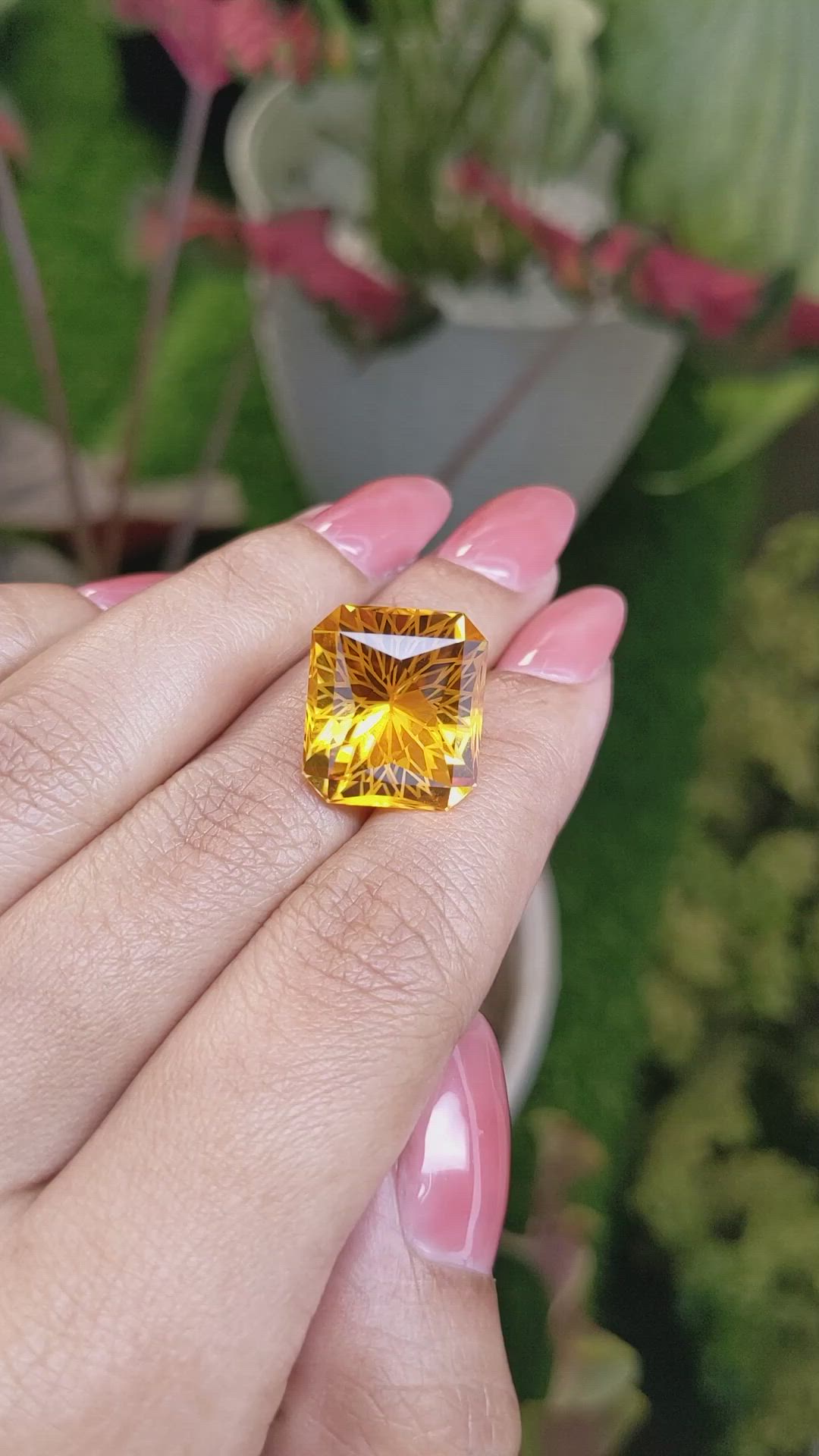 14.66 Ct. Orange Citrine from Ceylon (Sri Lanka) Size Video