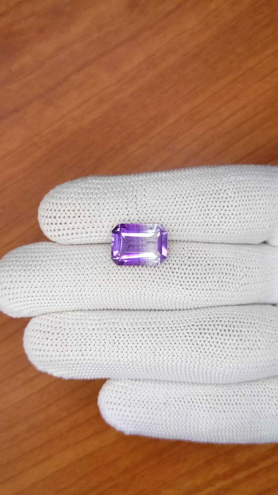 5.22 Ct. Bi Color Ametrine from Ceylon (Sri Lanka) Size Video