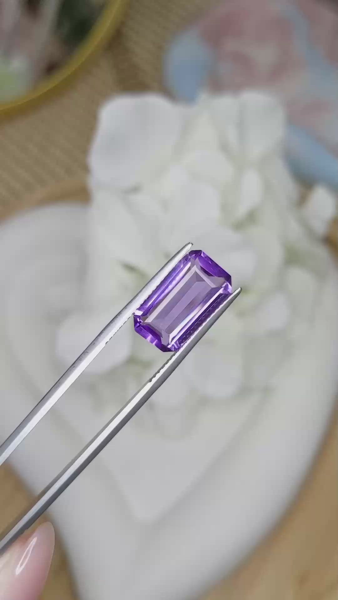 4.90 Ct. Purple Amethyst from Ceylon (Sri Lanka) Size Video