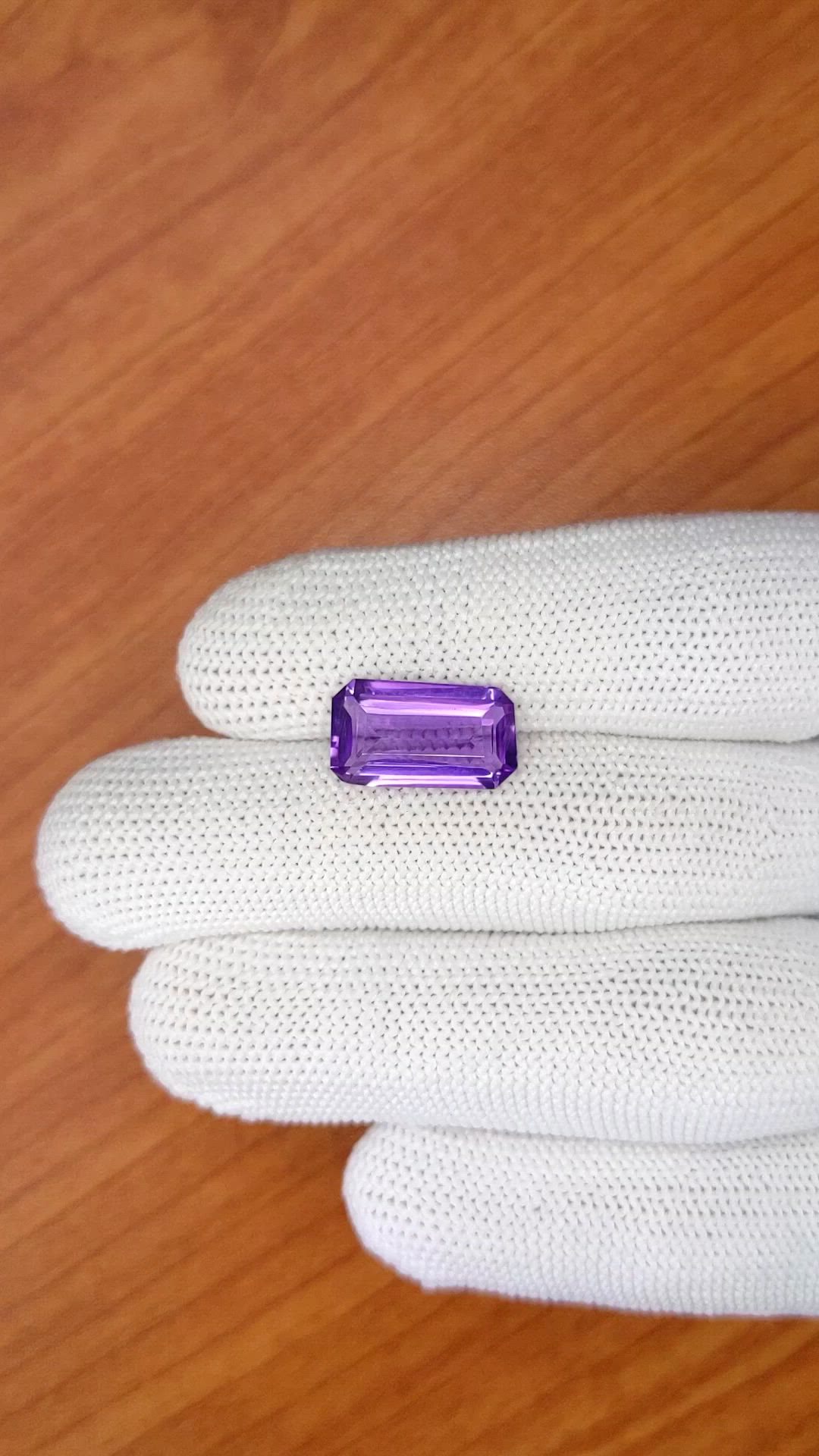 4.90 Ct. Purple Amethyst from Ceylon (Sri Lanka) Size Video