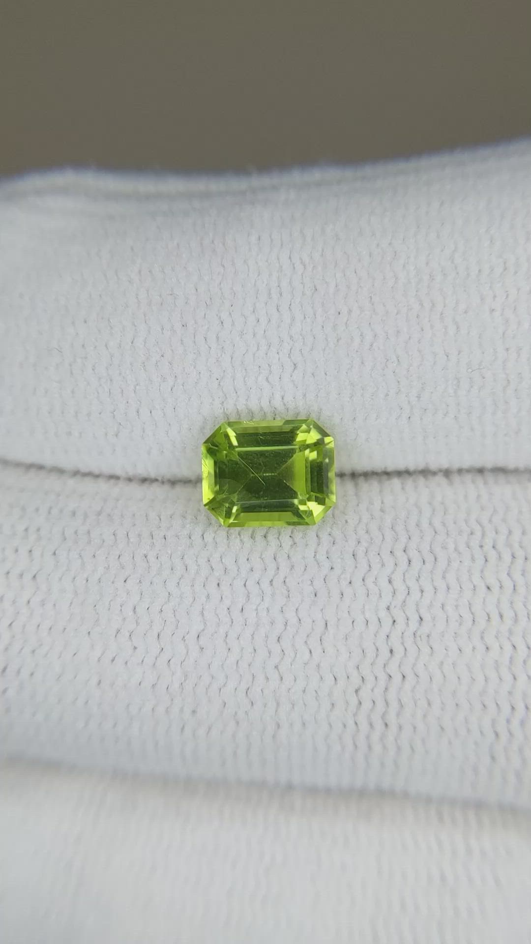 1.60 Ct. Yellowish Green Peridot from Pakistan Size Video