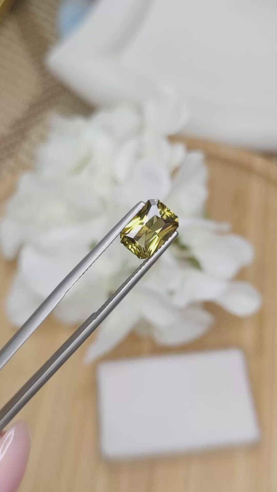 2.59 Ct. Brownish Yellow Chrysoberyl from Ceylon (Sri Lanka) Size Video