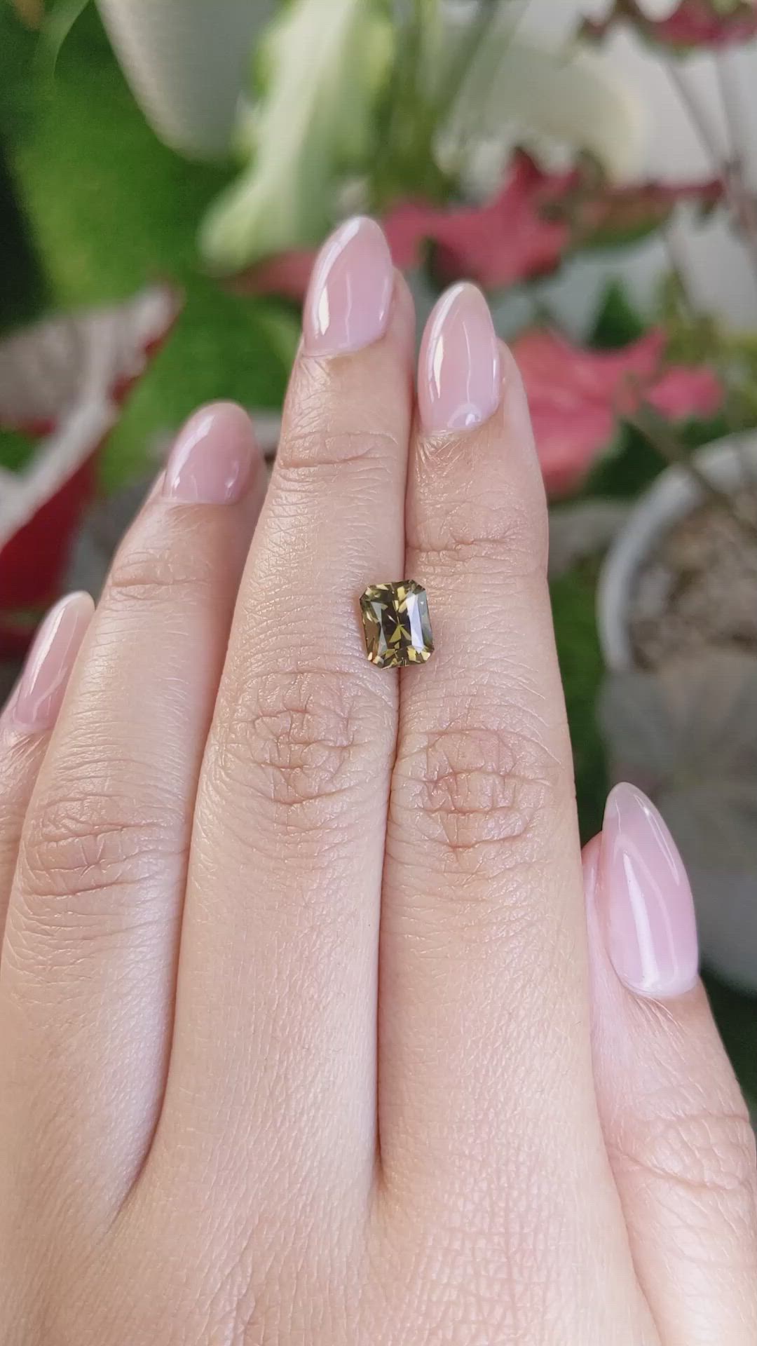 1.80 Ct. Yellowish Brown Chrysoberyl from Ceylon (Sri Lanka) Size Video