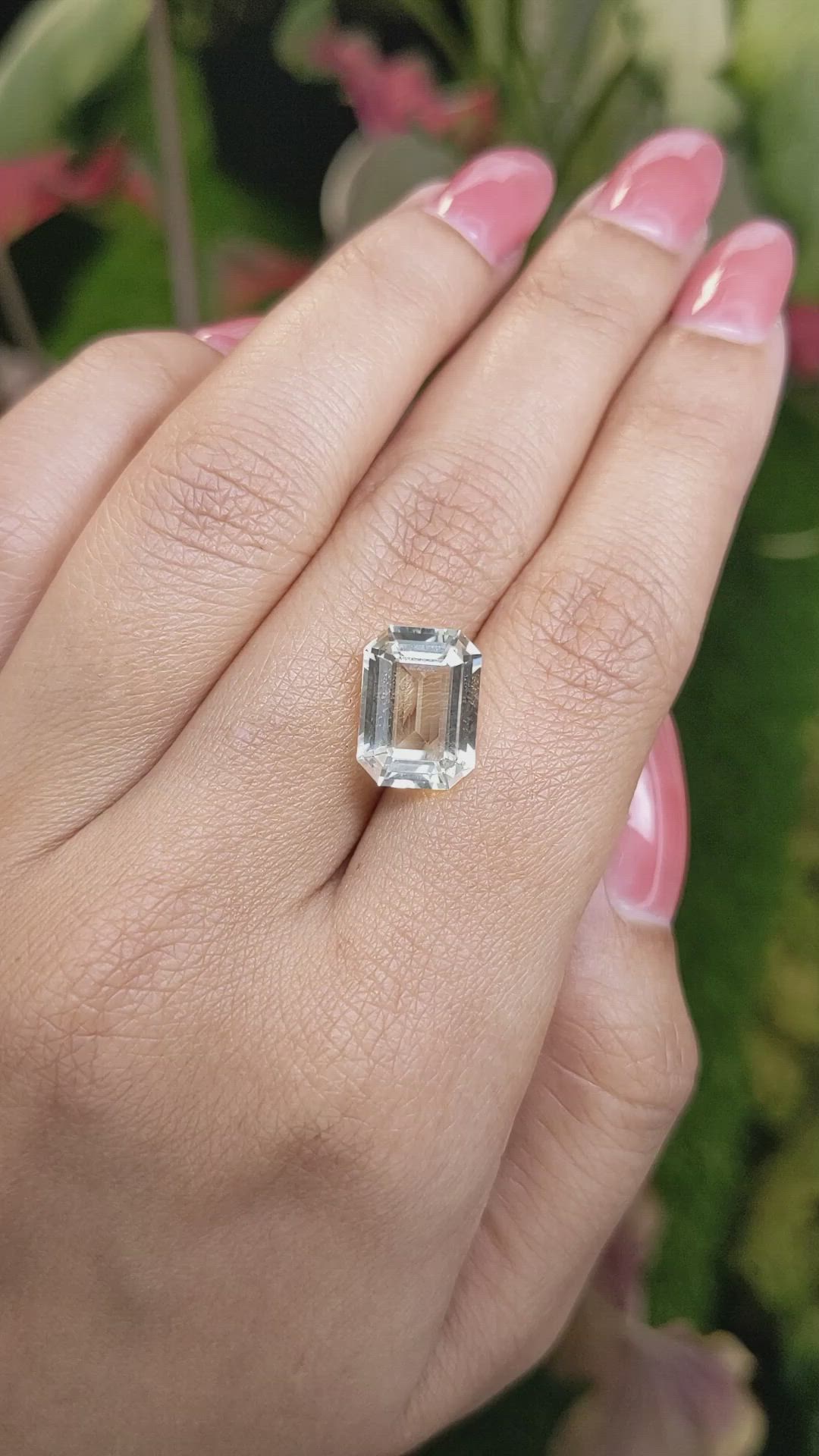 5.81 Ct. Green Chrysoberyl from Ceylon (Sri Lanka) Size Video