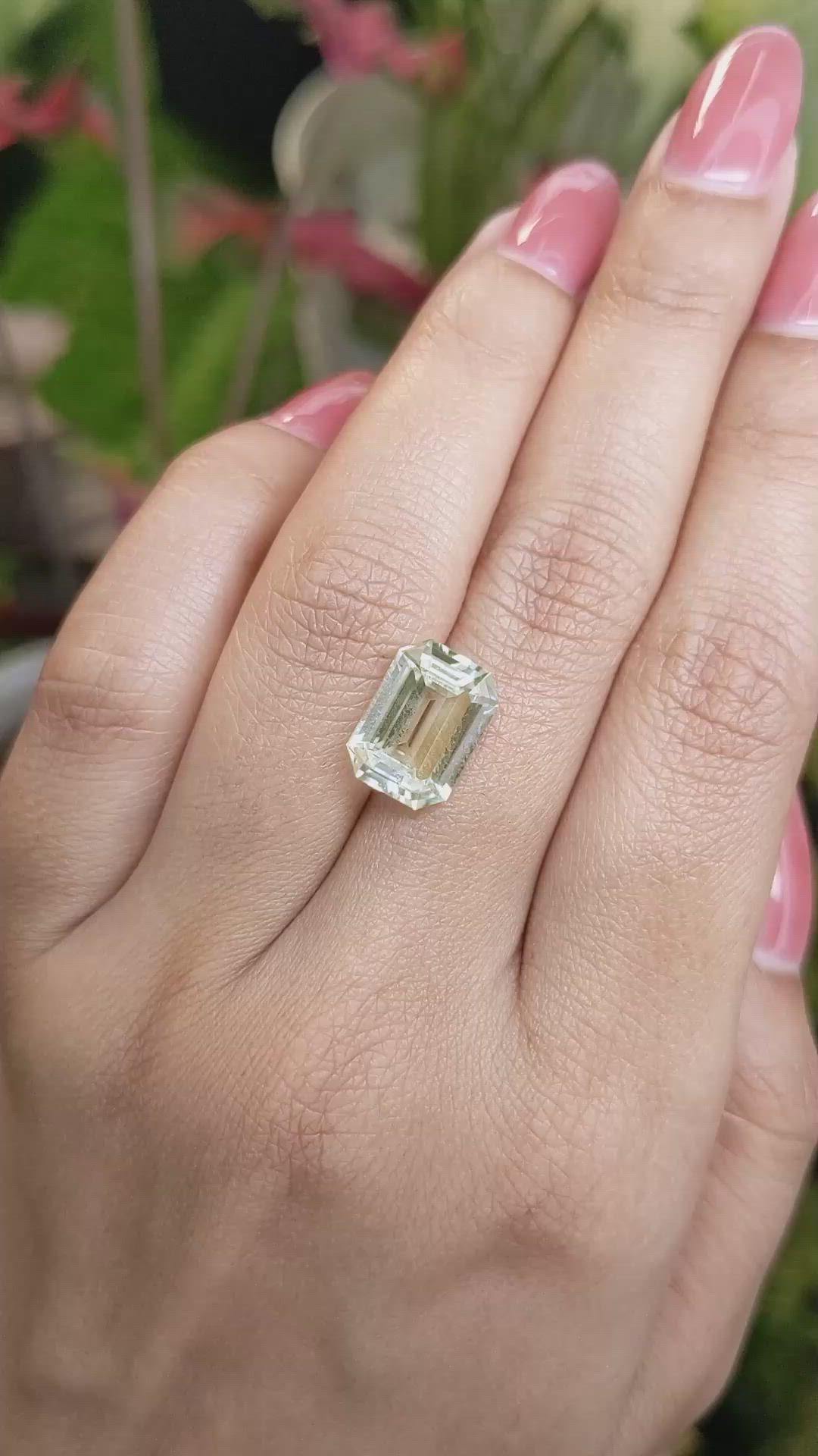 5.81 Ct. Green Chrysoberyl from Ceylon (Sri Lanka) Size Video