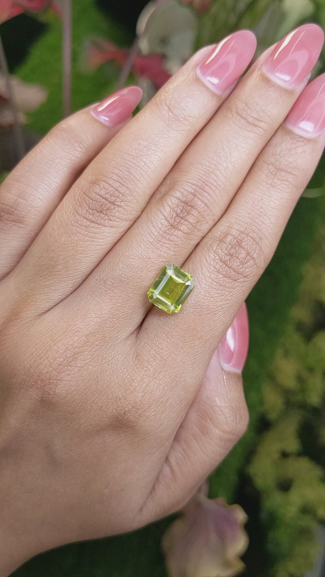 4.68 Ct. Yellowish Green Sphene (Titanite) from Madagascar Size Video