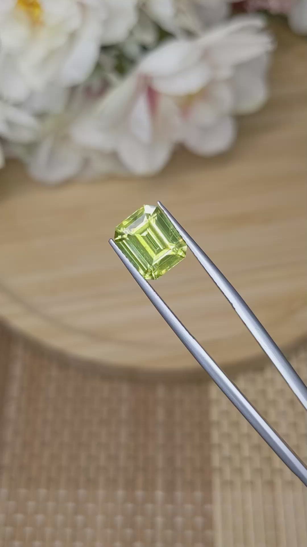 4.68 Ct. Yellowish Green Sphene (Titanite) from Madagascar Size Video