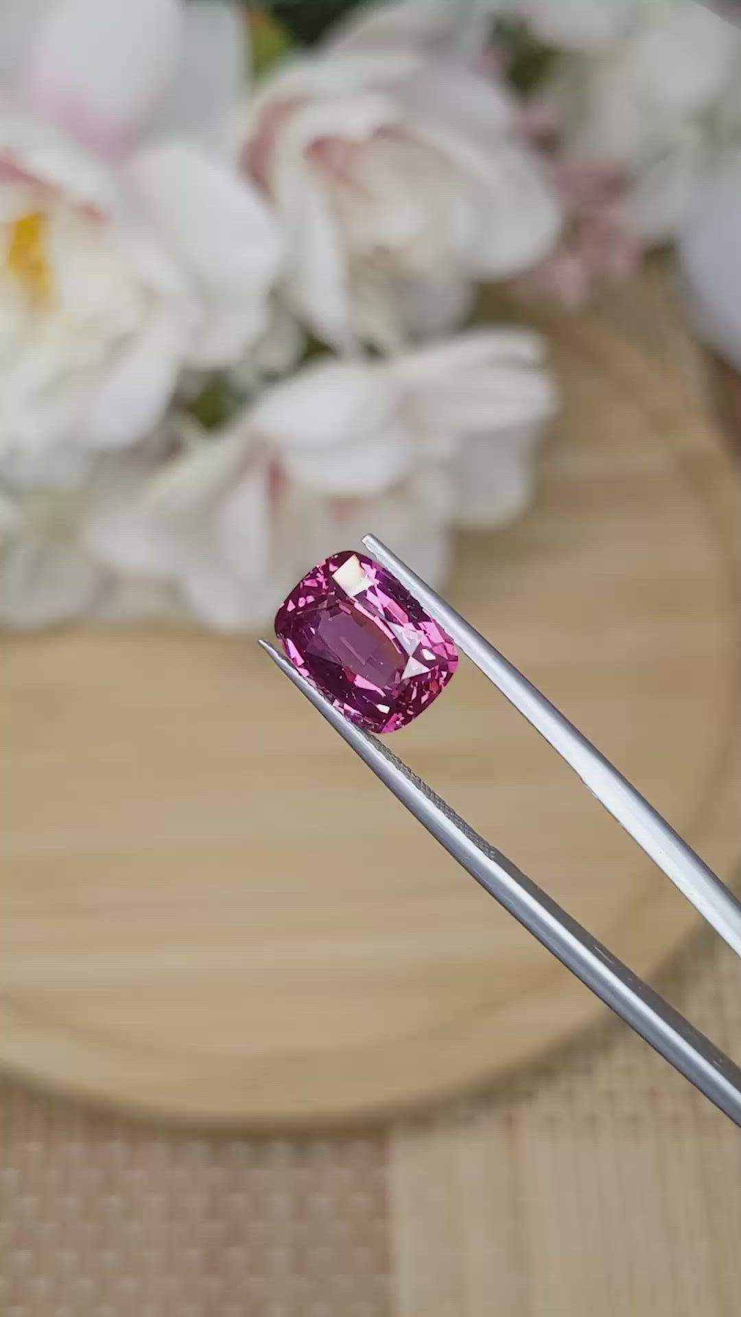 4.35 Ct. Purplish Pink Spinel from Ceylon (Sri Lanka) Size Video