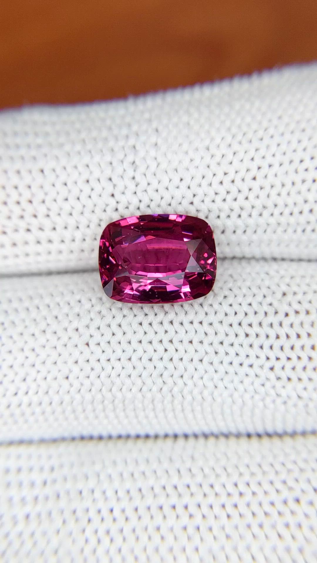 4.35 Ct. Purplish Pink Spinel from Ceylon (Sri Lanka) Size Video