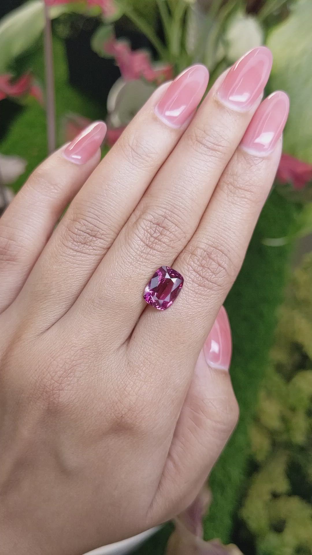 4.35 Ct. Purplish Pink Spinel from Ceylon (Sri Lanka) Size Video