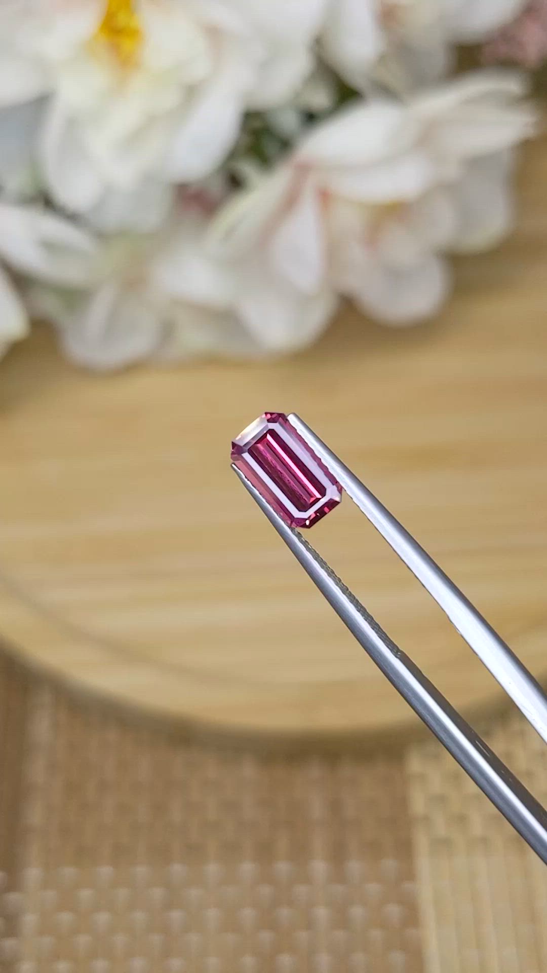 1.79 Ct. Pink Spinel from Ceylon (Sri Lanka) Size Video