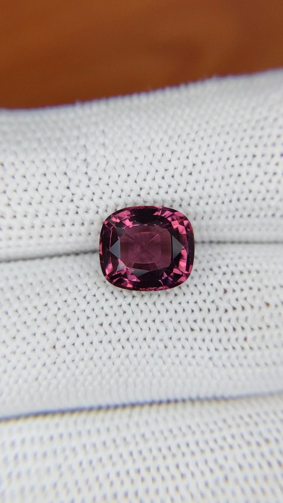 3.74 Ct. Pink Spinel from Ceylon (Sri Lanka) Size Video