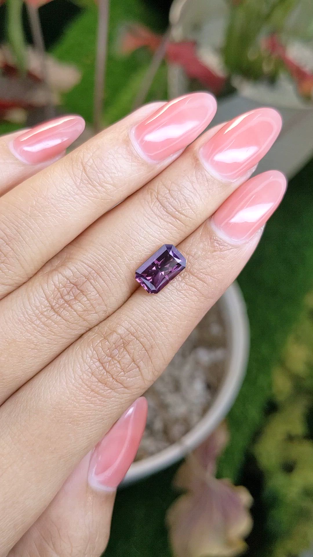 2.87 Ct. Pinkish Purple Spinel from Ceylon (Sri Lanka) Size Video