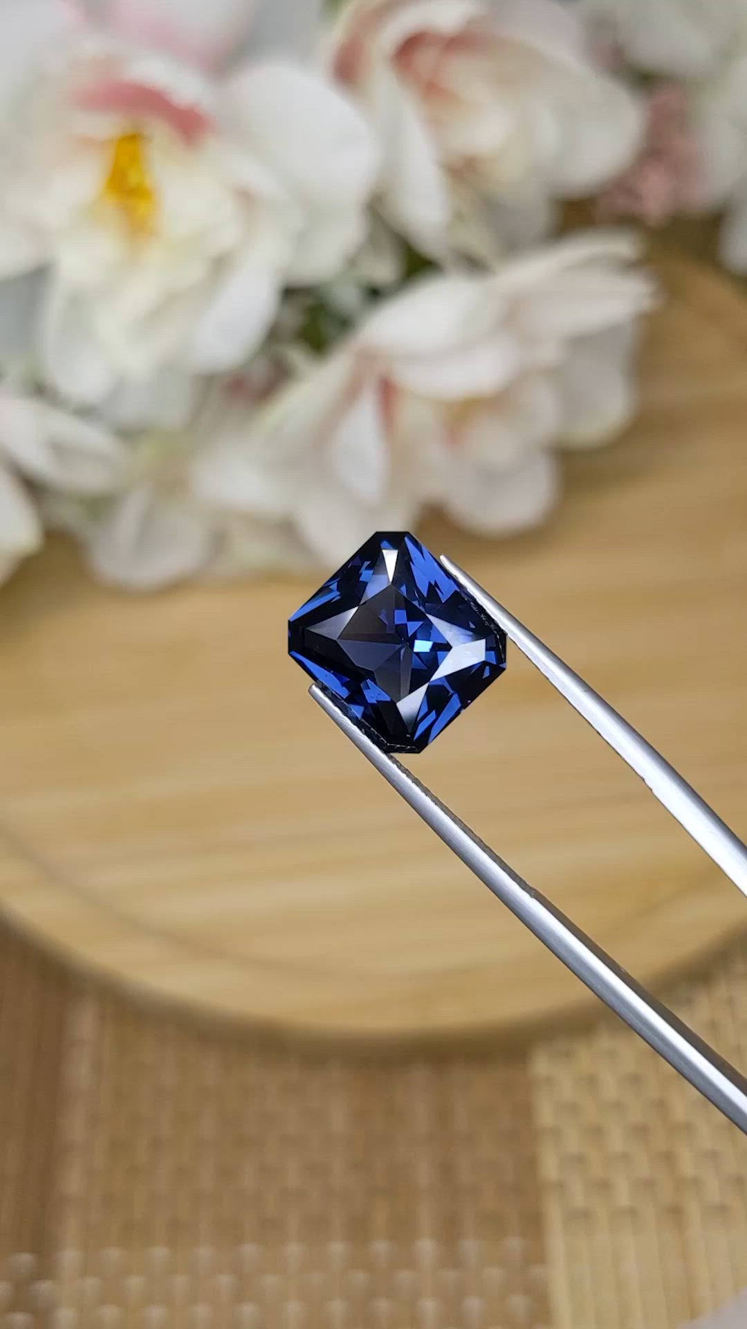 8.61 Ct. Blue Spinel from Ceylon (Sri Lanka) Size Video