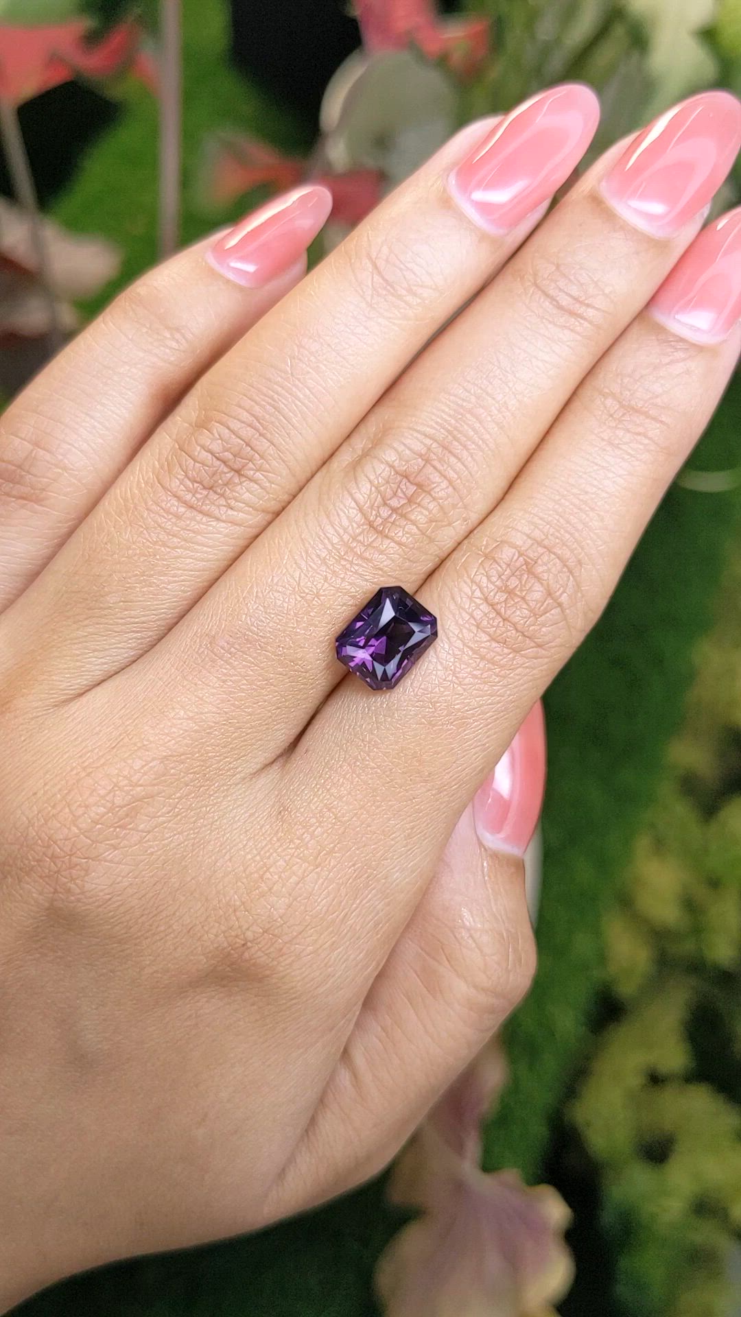 4.57 Ct. Pinkish Purple Spinel from Ceylon (Sri Lanka) Size Video