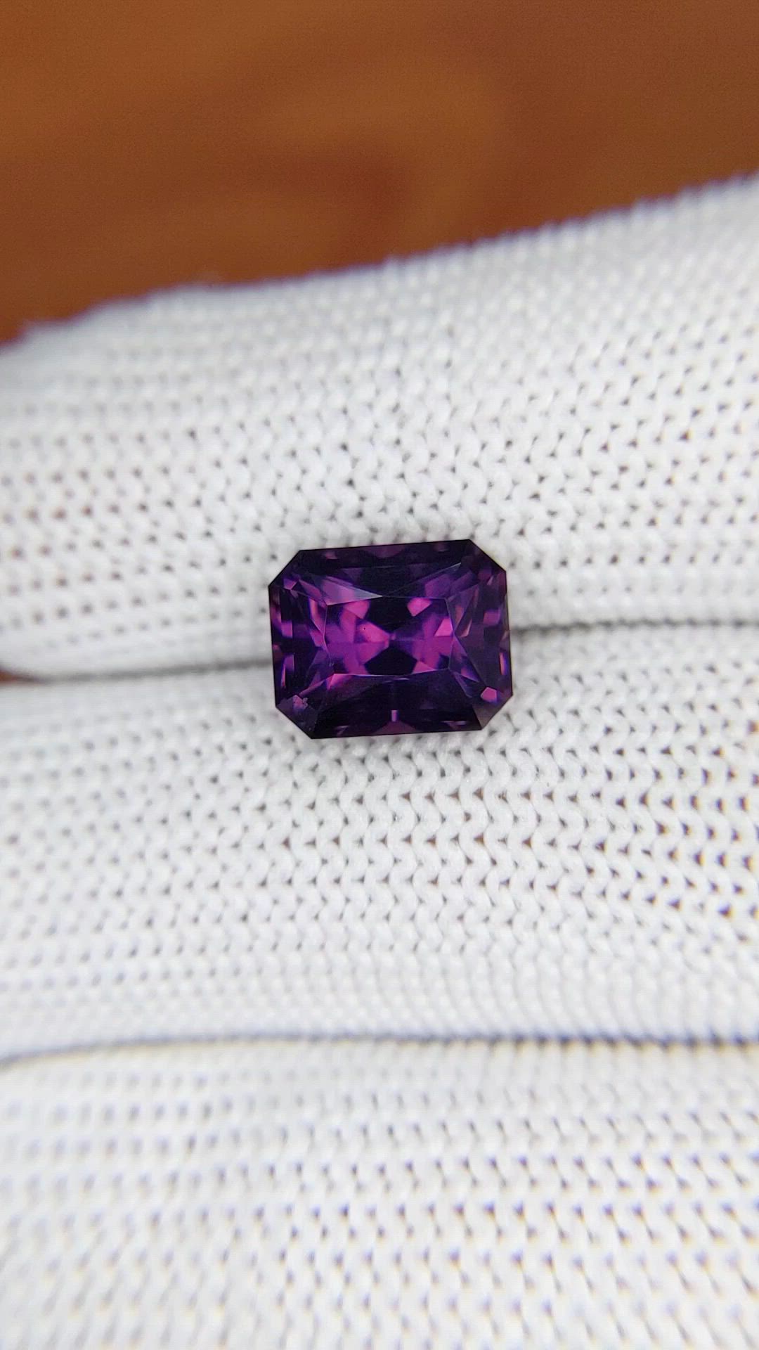4.57 Ct. Pinkish Purple Spinel from Ceylon (Sri Lanka) Size Video