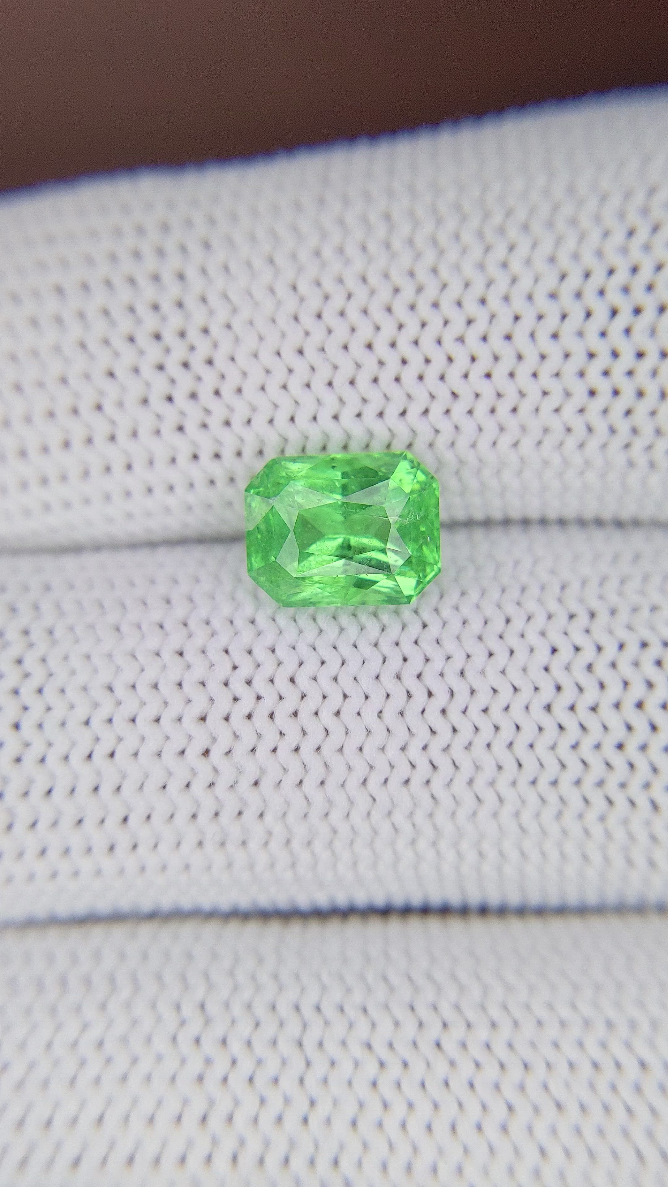 2.83 Ct. Tsavorite Garnet from Tanzania Size Video