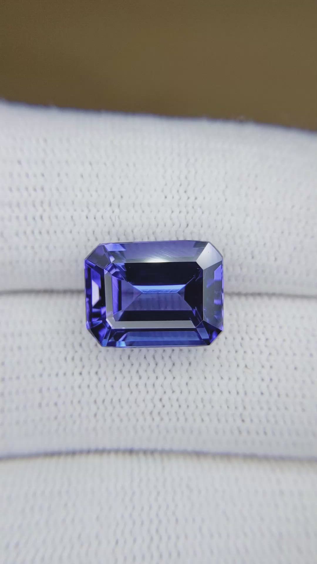 7.83 Ct. Violetish Blue Tanzanite from Tanzania Size Video