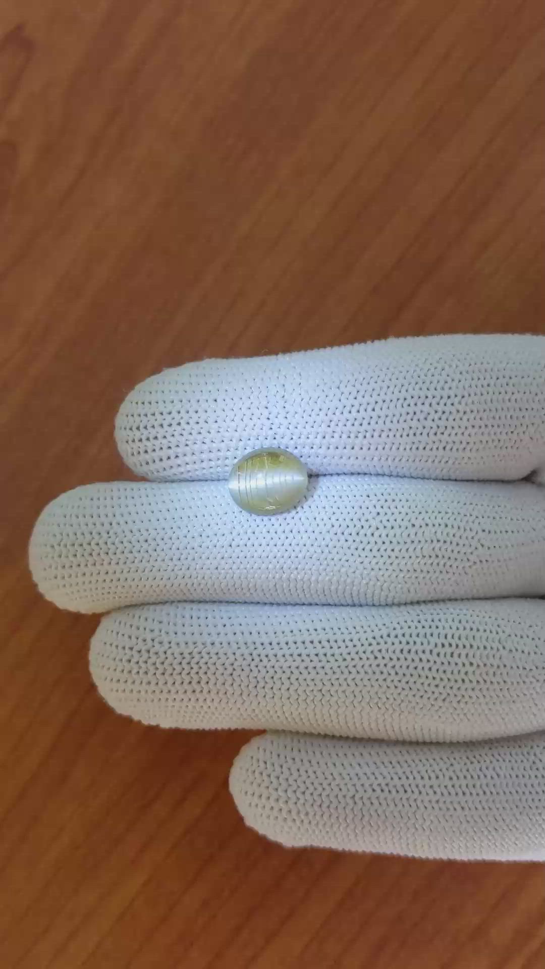 3.28 Ct. Yellow Cabochon Chrysoberyl from Ceylon (Sri Lanka) Size Video