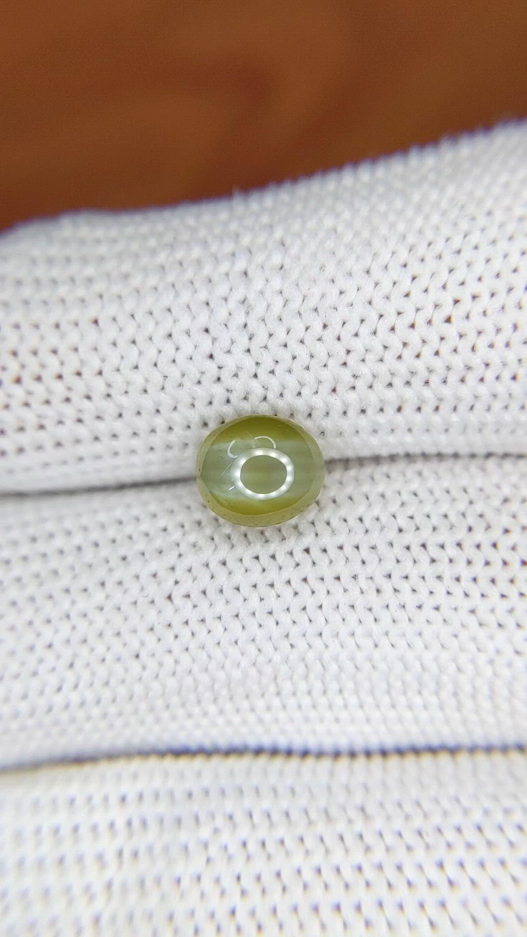 2.32 Ct. Yellowish Brown Cabochon Chrysoberyl from Ceylon (Sri Lanka) Size Video