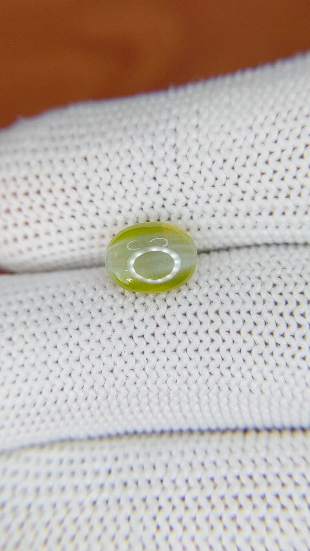 2.58 Ct. Brownish Yellow Cabochon Chrysoberyl from Ceylon (Sri Lanka) Size Video