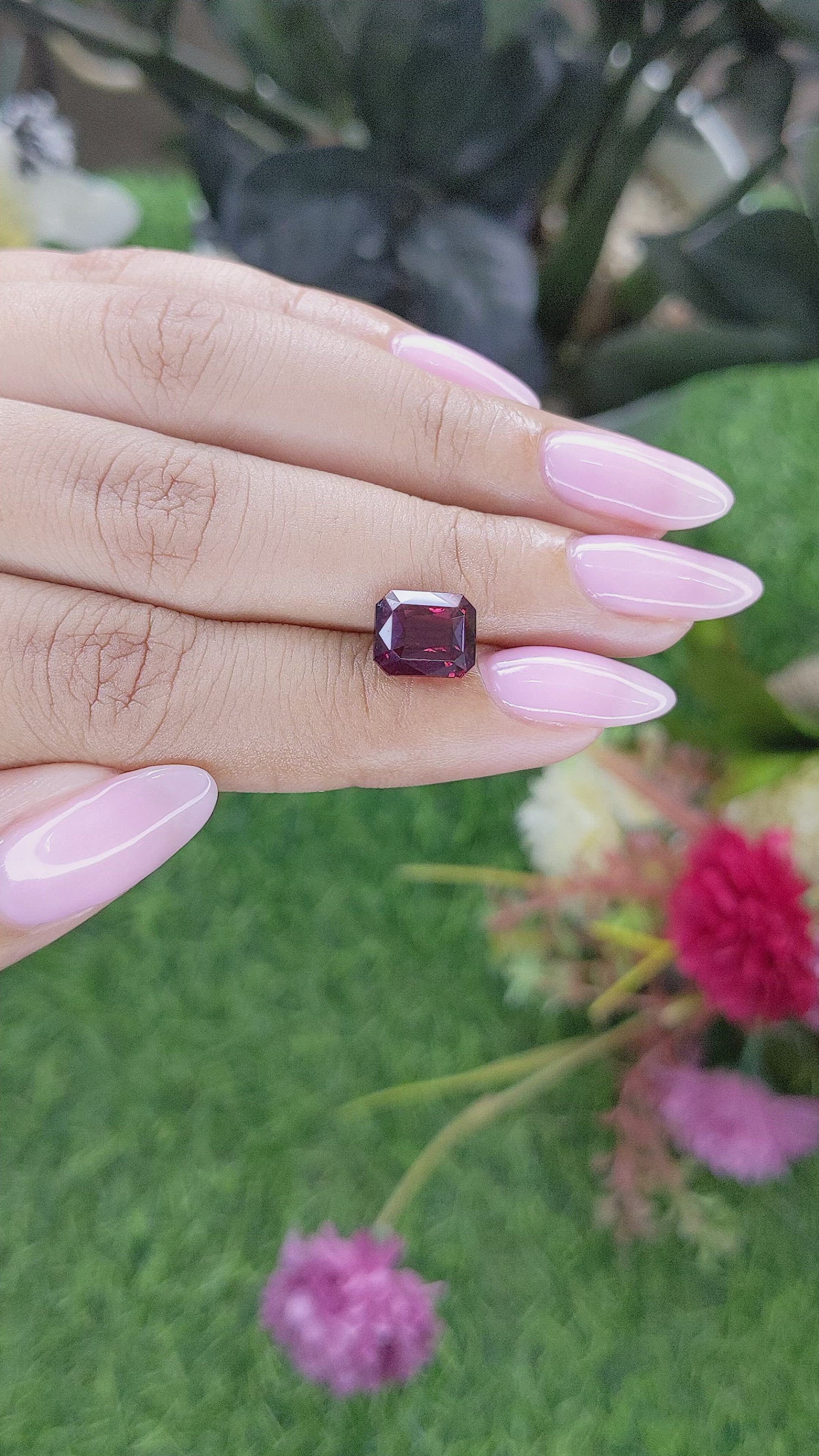 3.91 Ct. Purplish Red Rhodolite Garnet from Tanzania Size Video