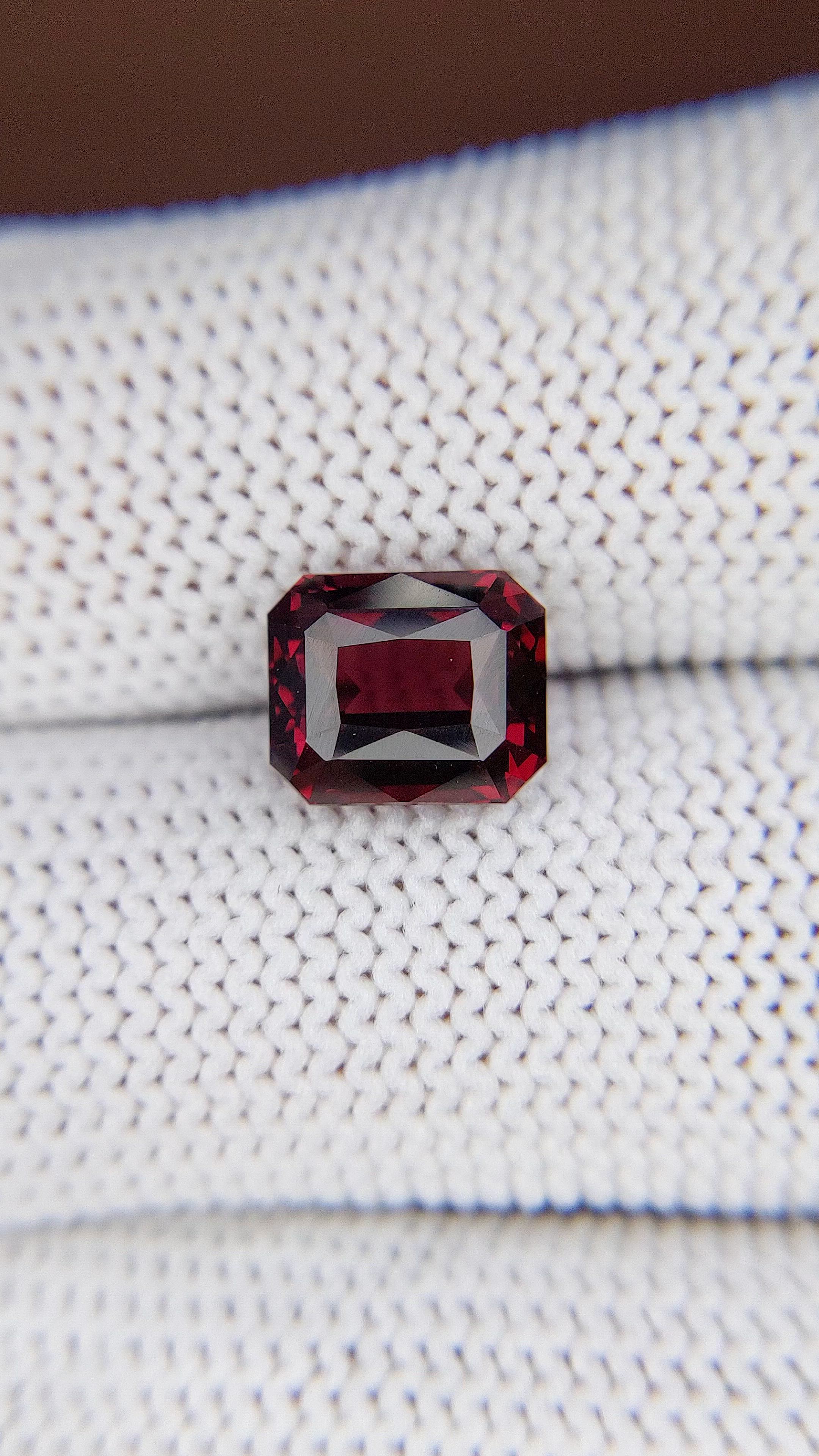 3.91 Ct. Purplish Red Rhodolite Garnet from Tanzania Size Video