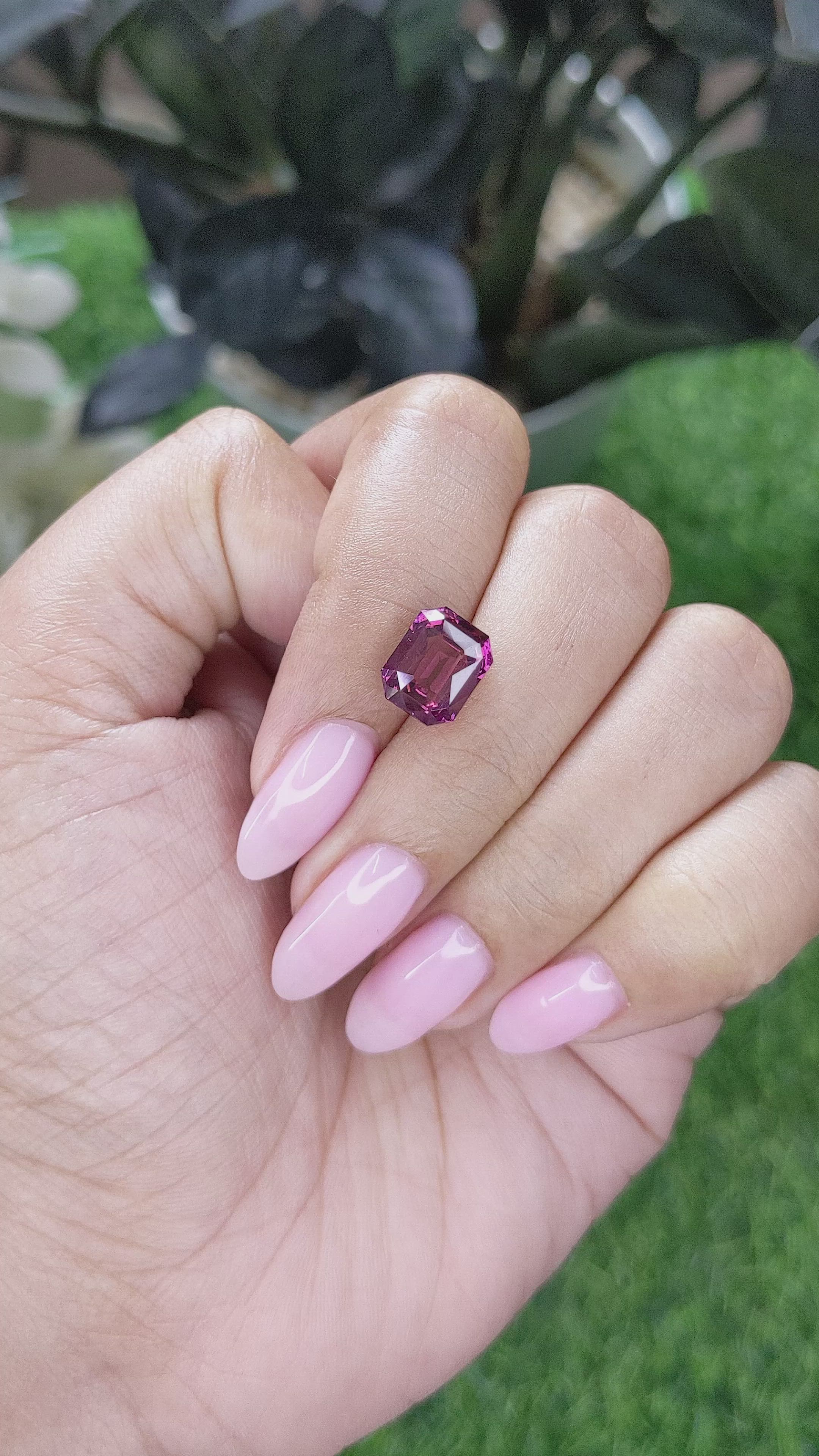 4.51 Ct. Pinkish Red Malaya Garnet from Tanzania Size Video