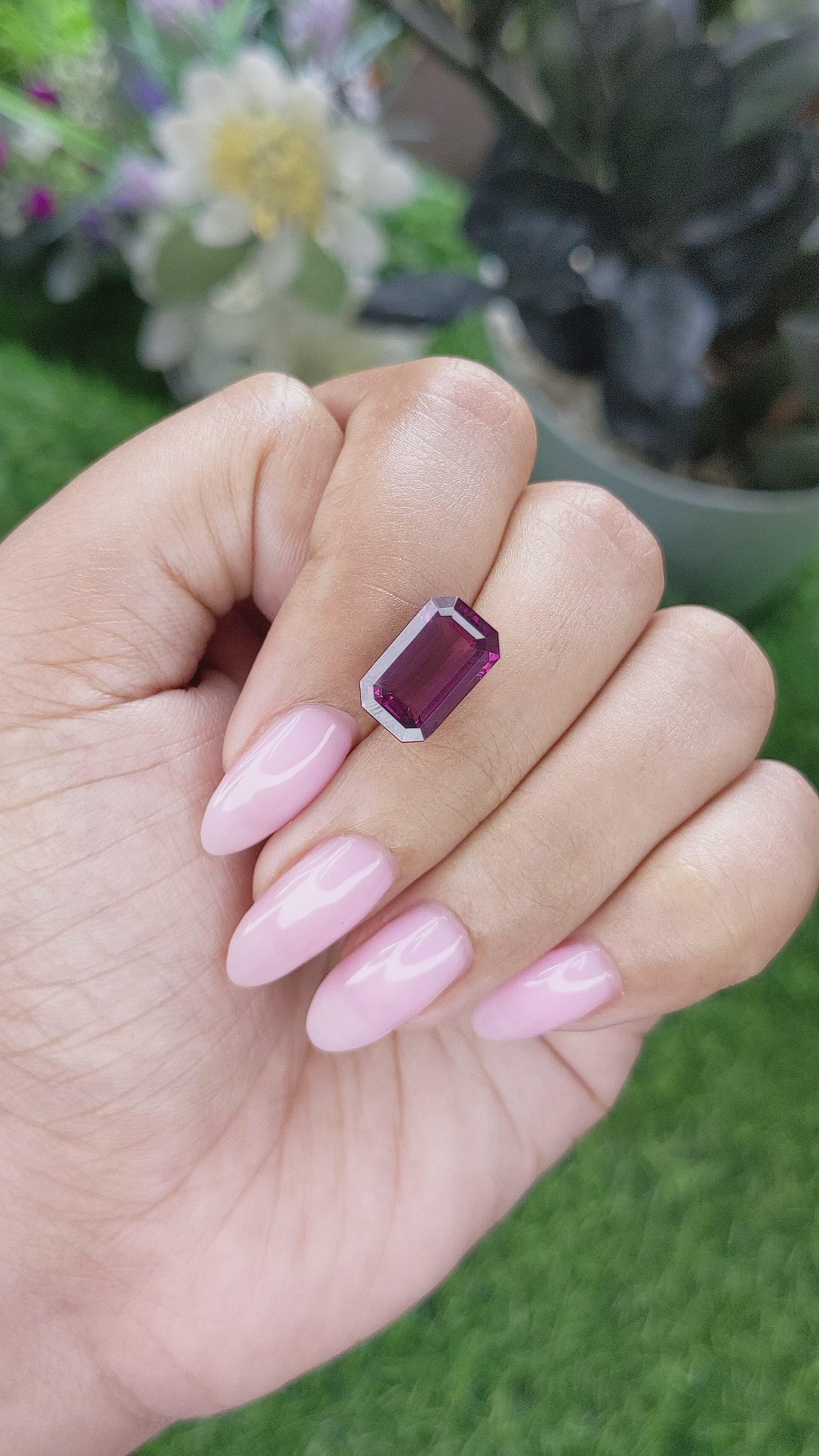 6.51 Ct. Purple Malaya Garnet from Tanzania Size Video