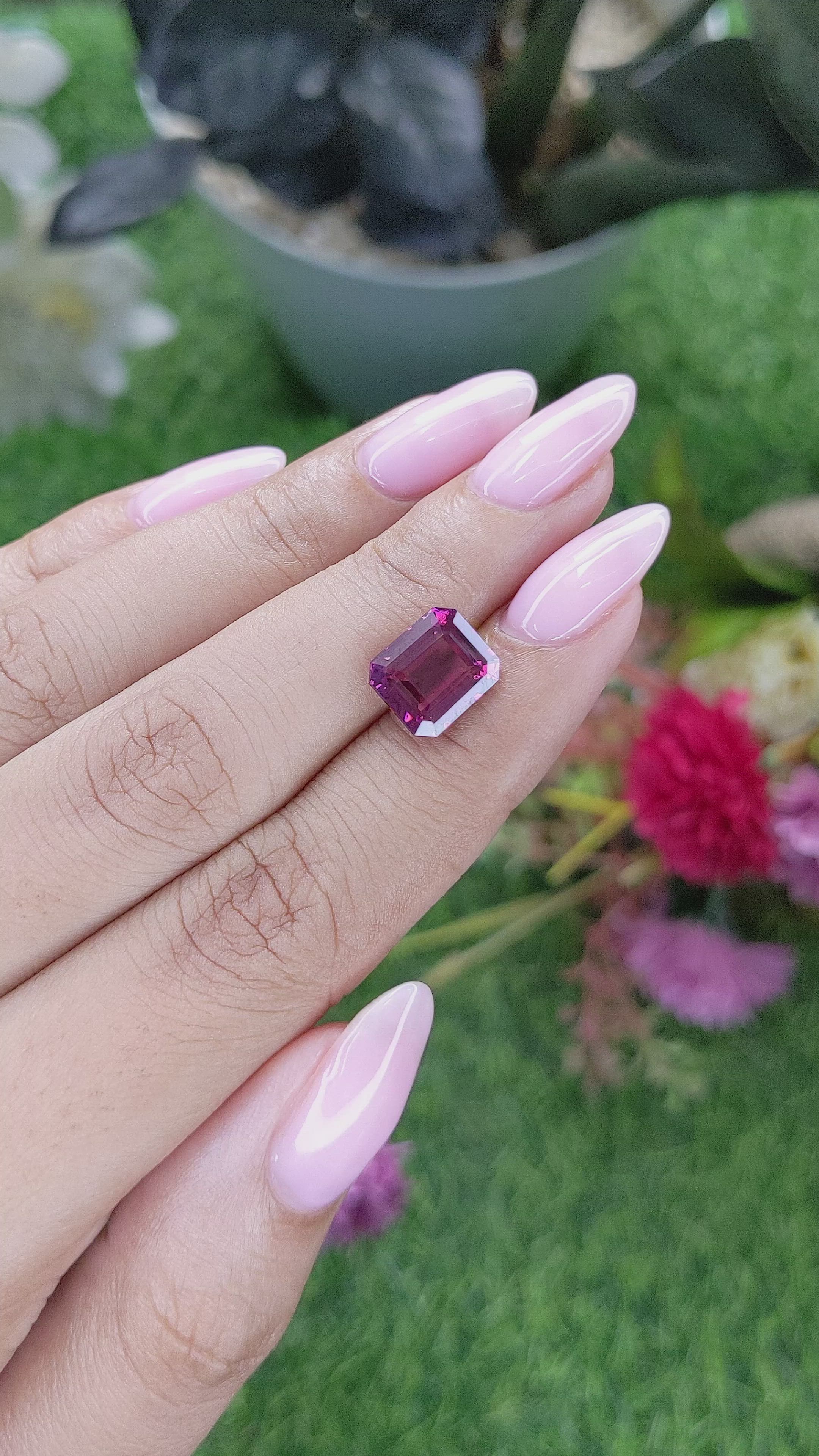4.37 Ct. Purple Malaya Garnet from Tanzania Size Video