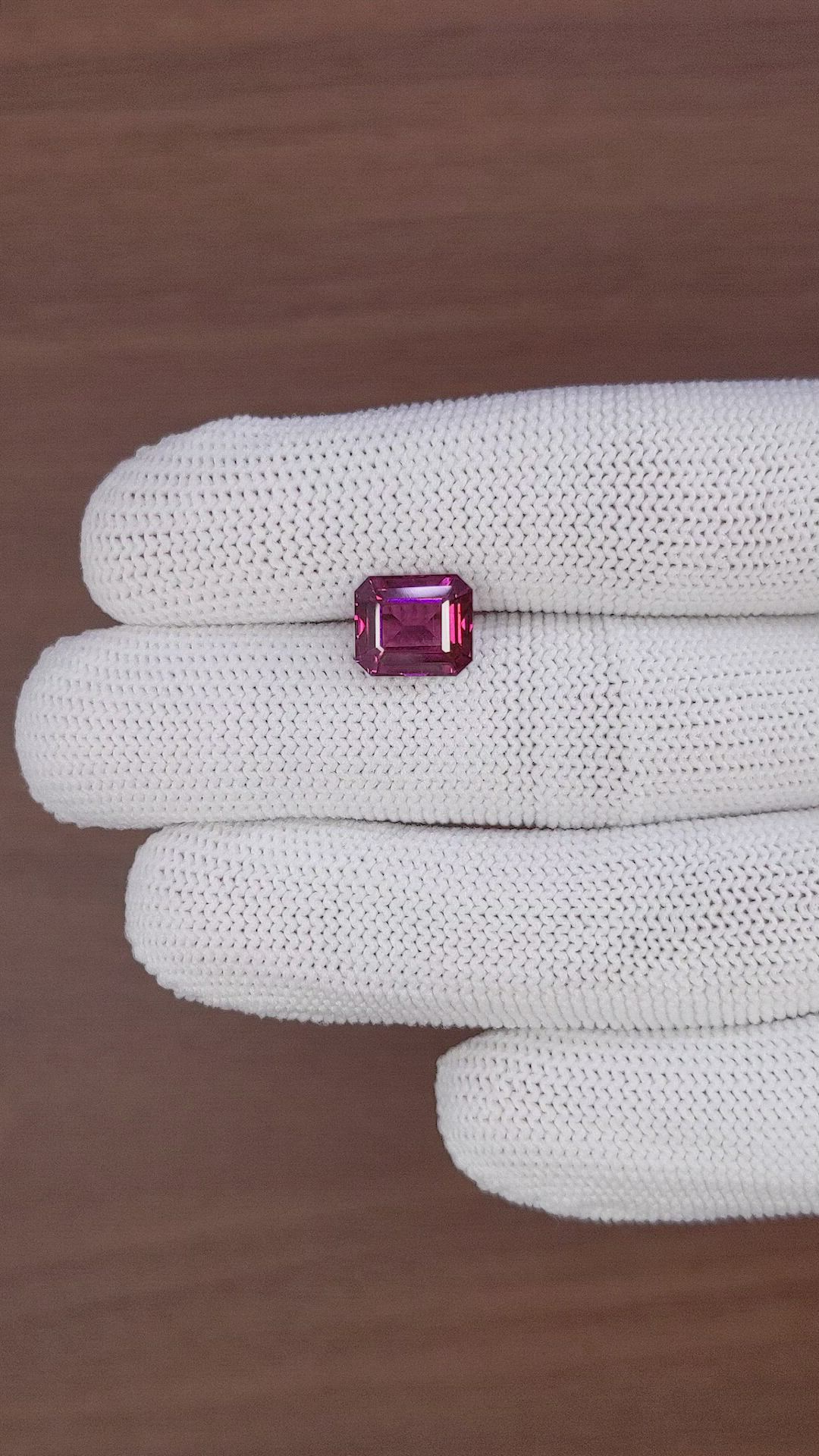 4.37 Ct. Purple Malaya Garnet from Tanzania Size Video