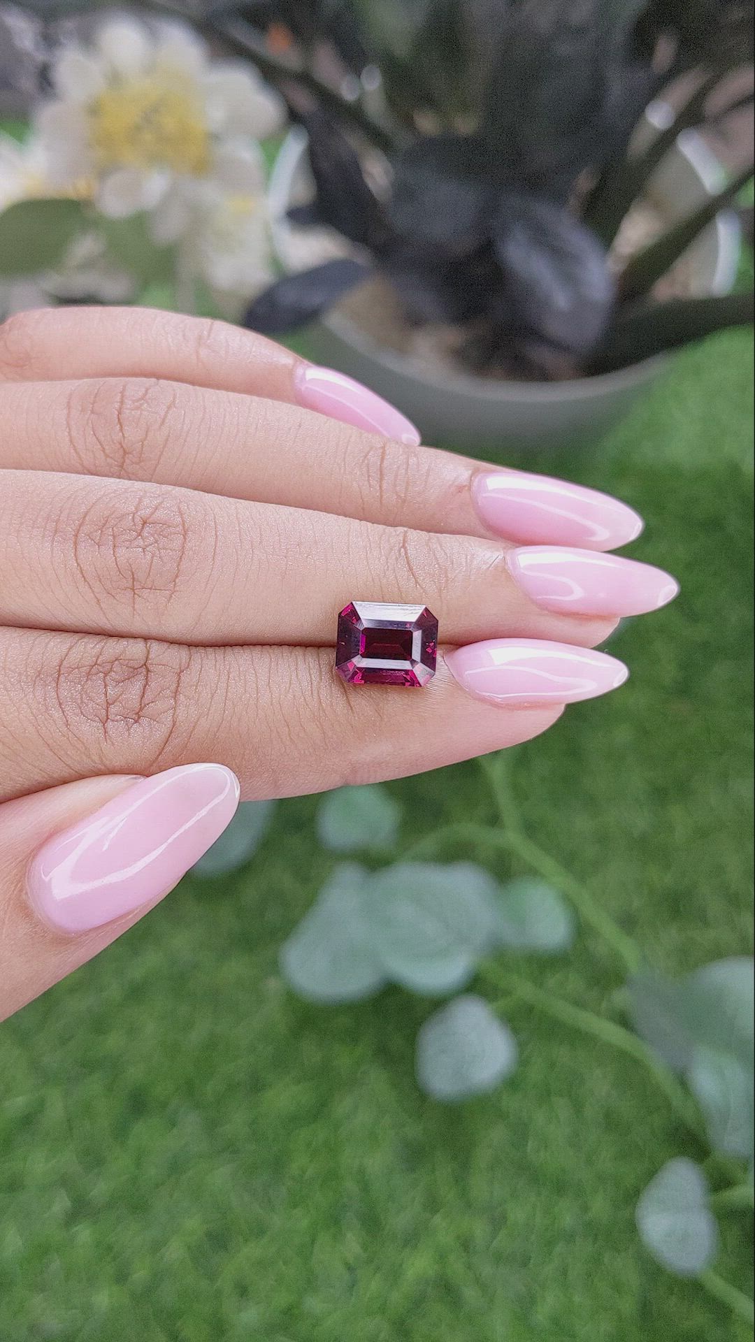4.32 Ct. Purplish Pink Rhodolite Garnet from Tanzania Size Video