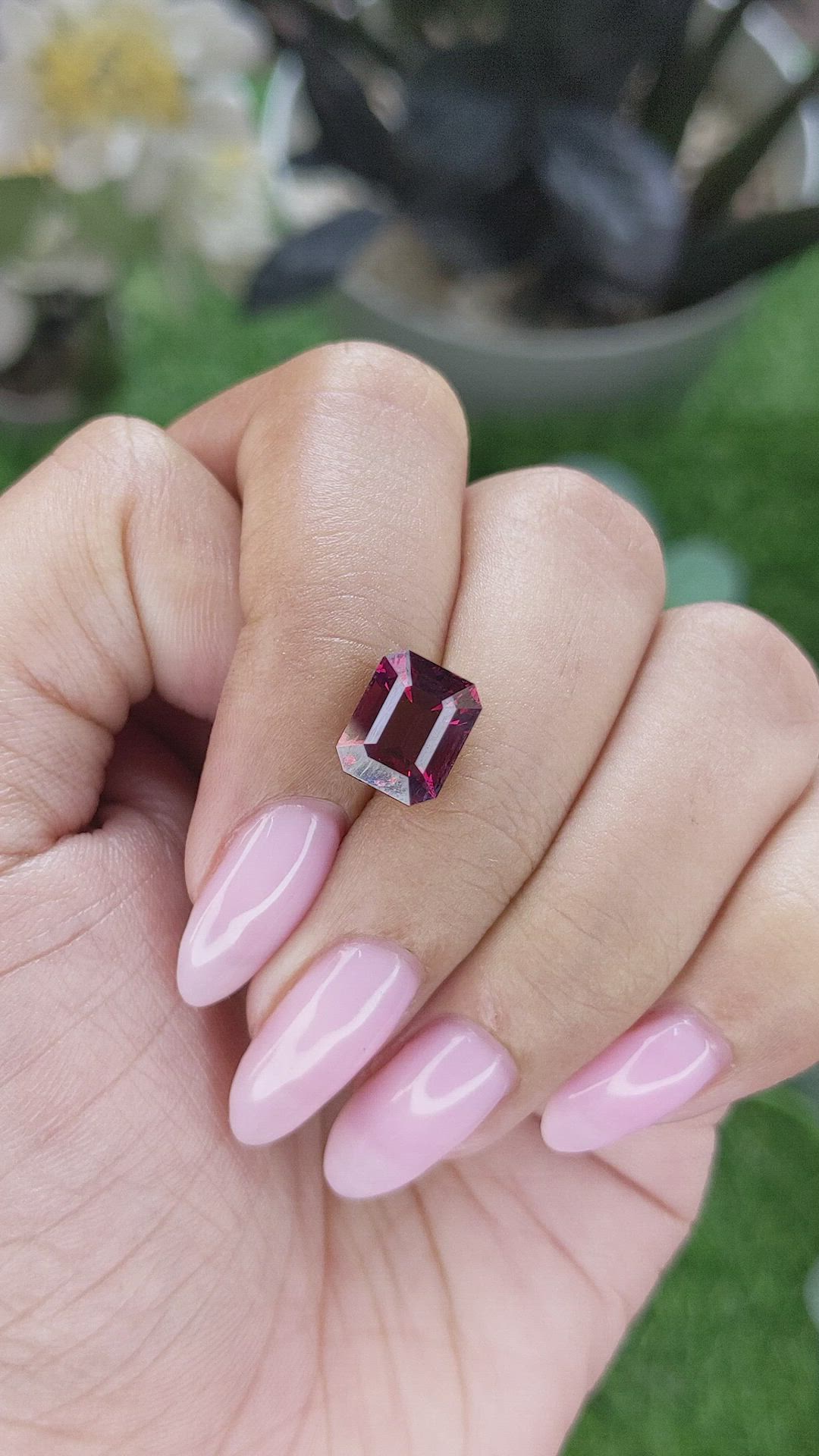 4.32 Ct. Purplish Pink Rhodolite Garnet from Tanzania Size Video