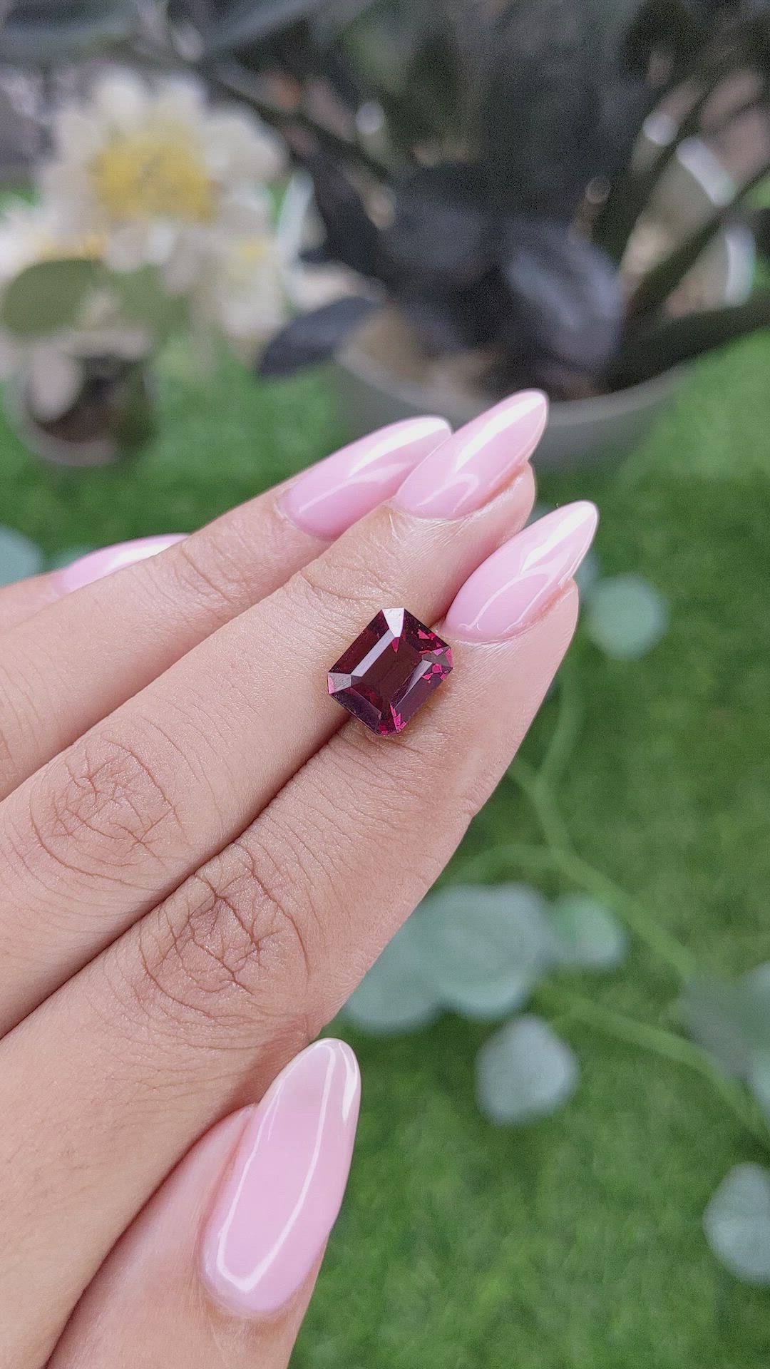 4.32 Ct. Purplish Pink Rhodolite Garnet from Tanzania Size Video