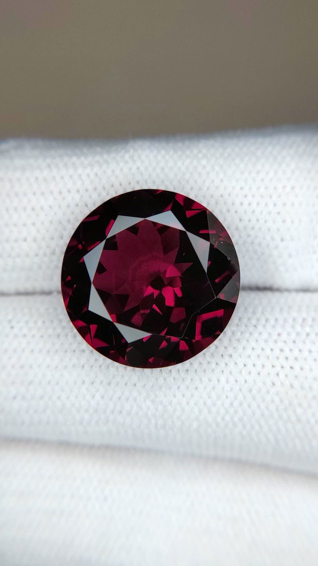 17.03 Ct. Purplish Red Rhodolite Garnet from Tanzania Size Video