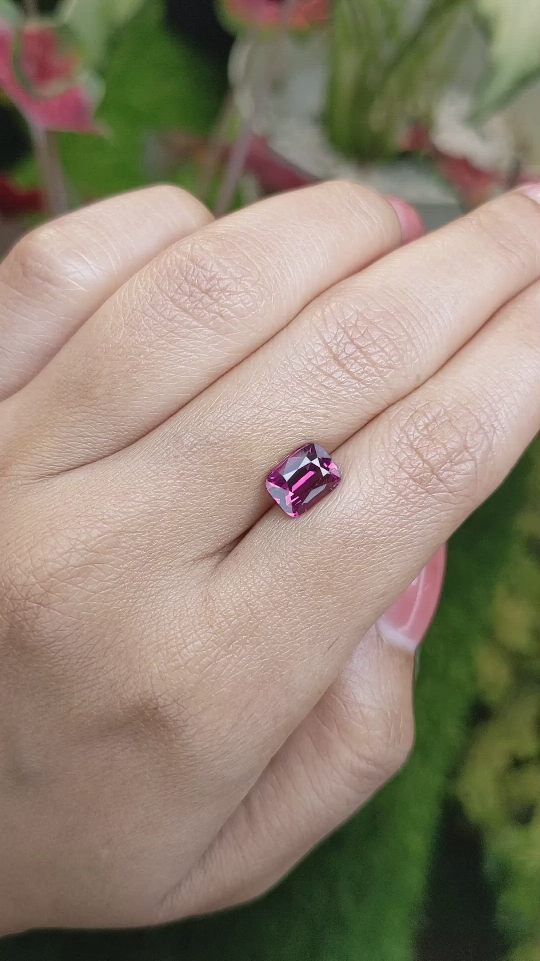 2.67 Ct. Pinkish Purple Rhodolite Garnet from Madagascar Size Video