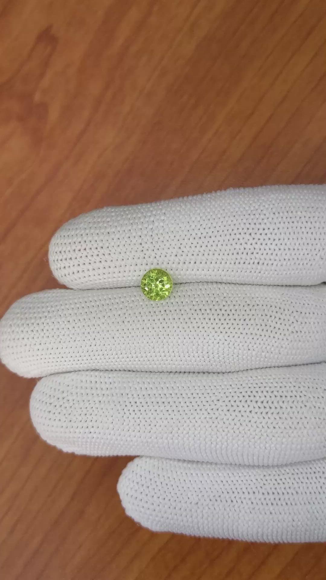 0.99 Ct. Yellowish Green Peridot from Pakistan Size Video