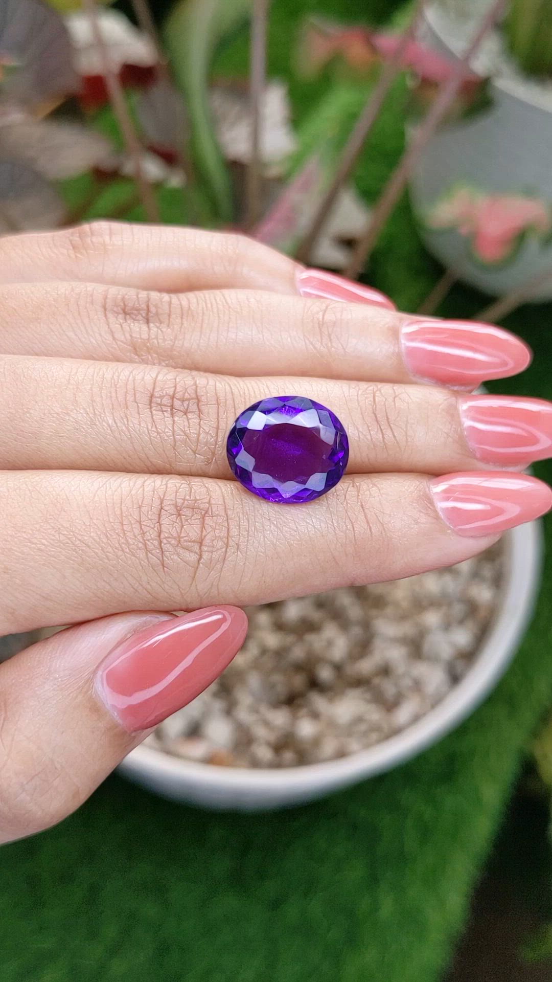 10.03 Ct. Purple Amethyst from Ceylon (Sri Lanka) Size Video